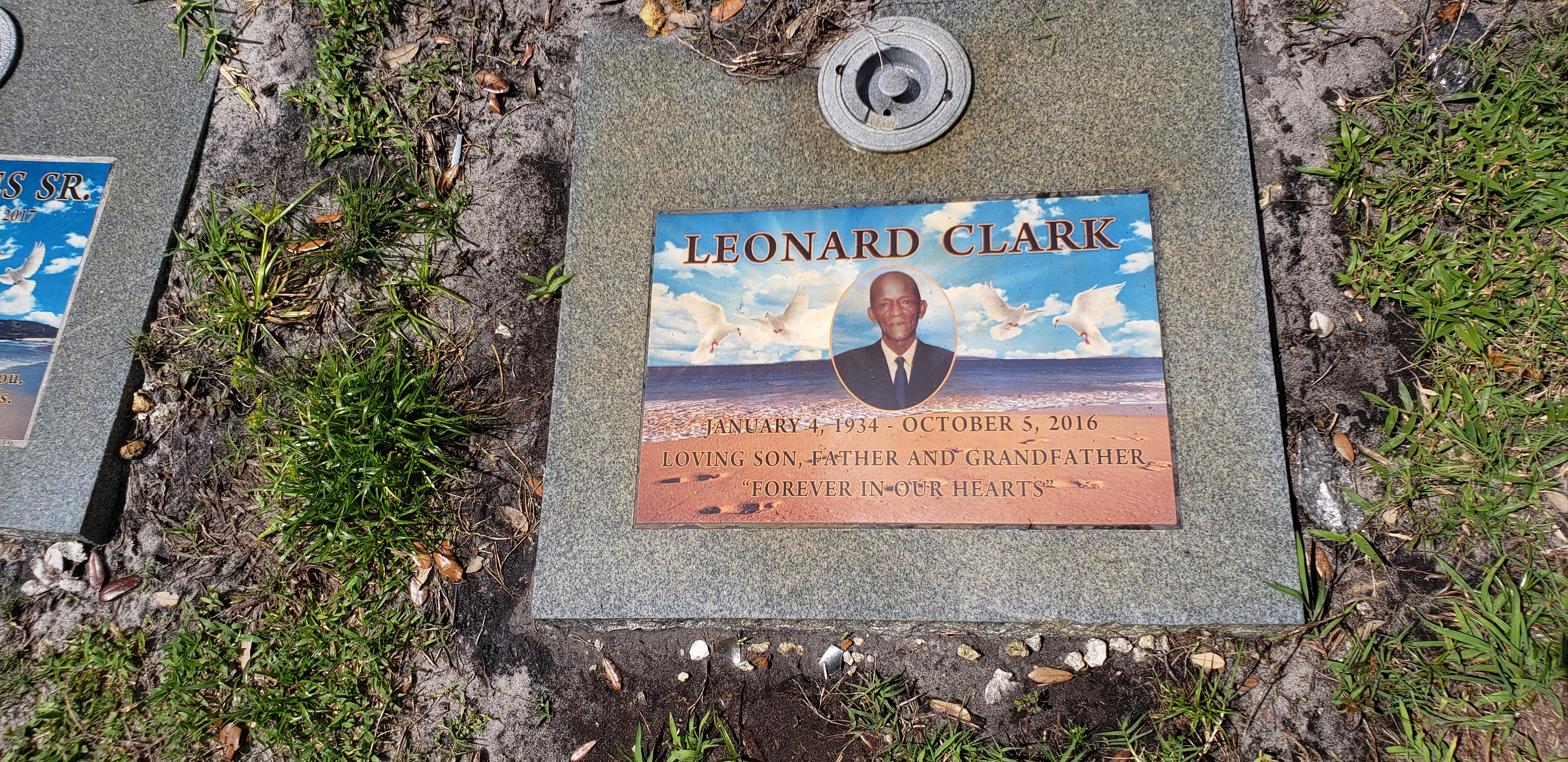 Leonard Clark
