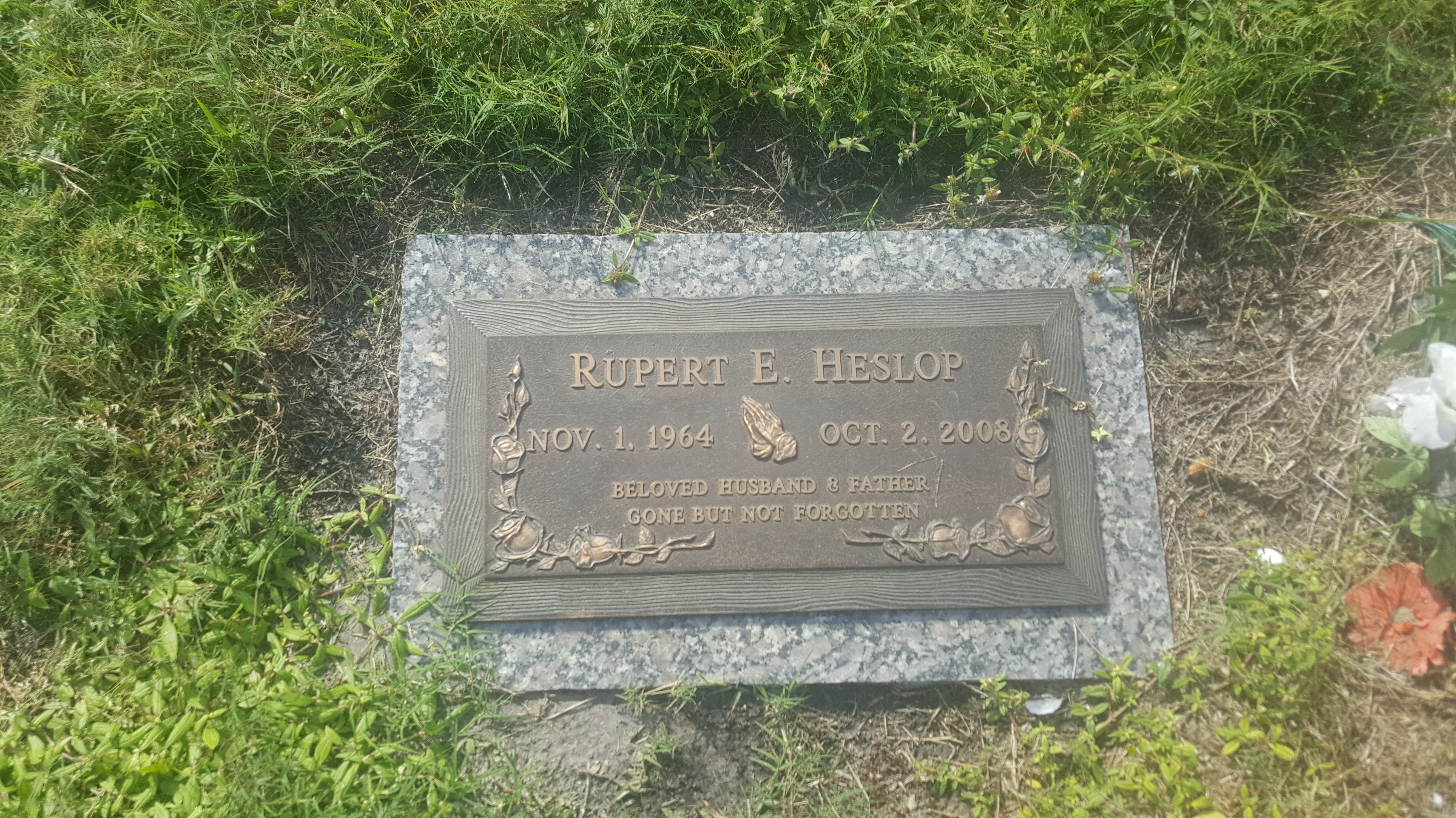 Rupert E Heslop