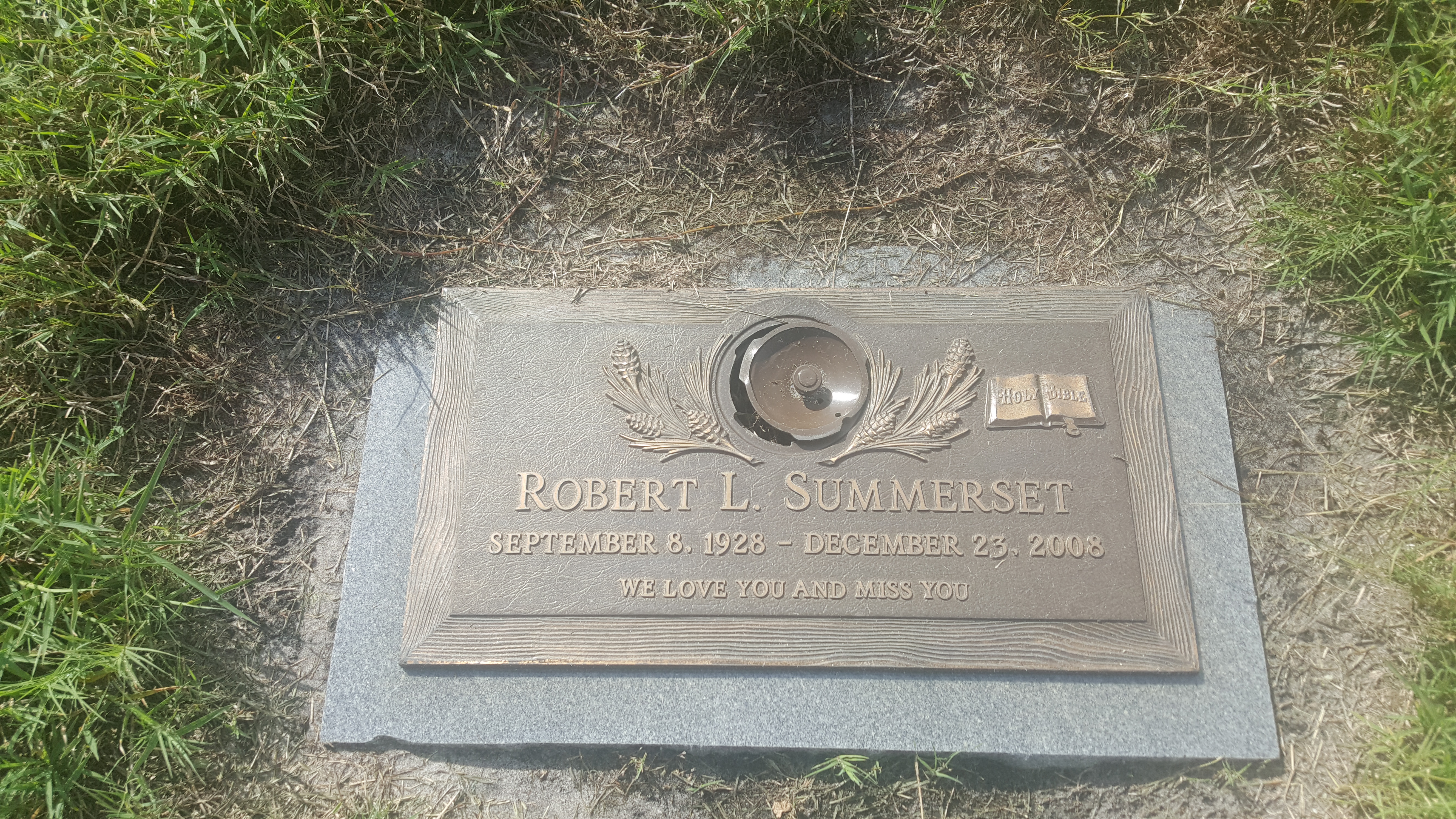 Robert L Summerset