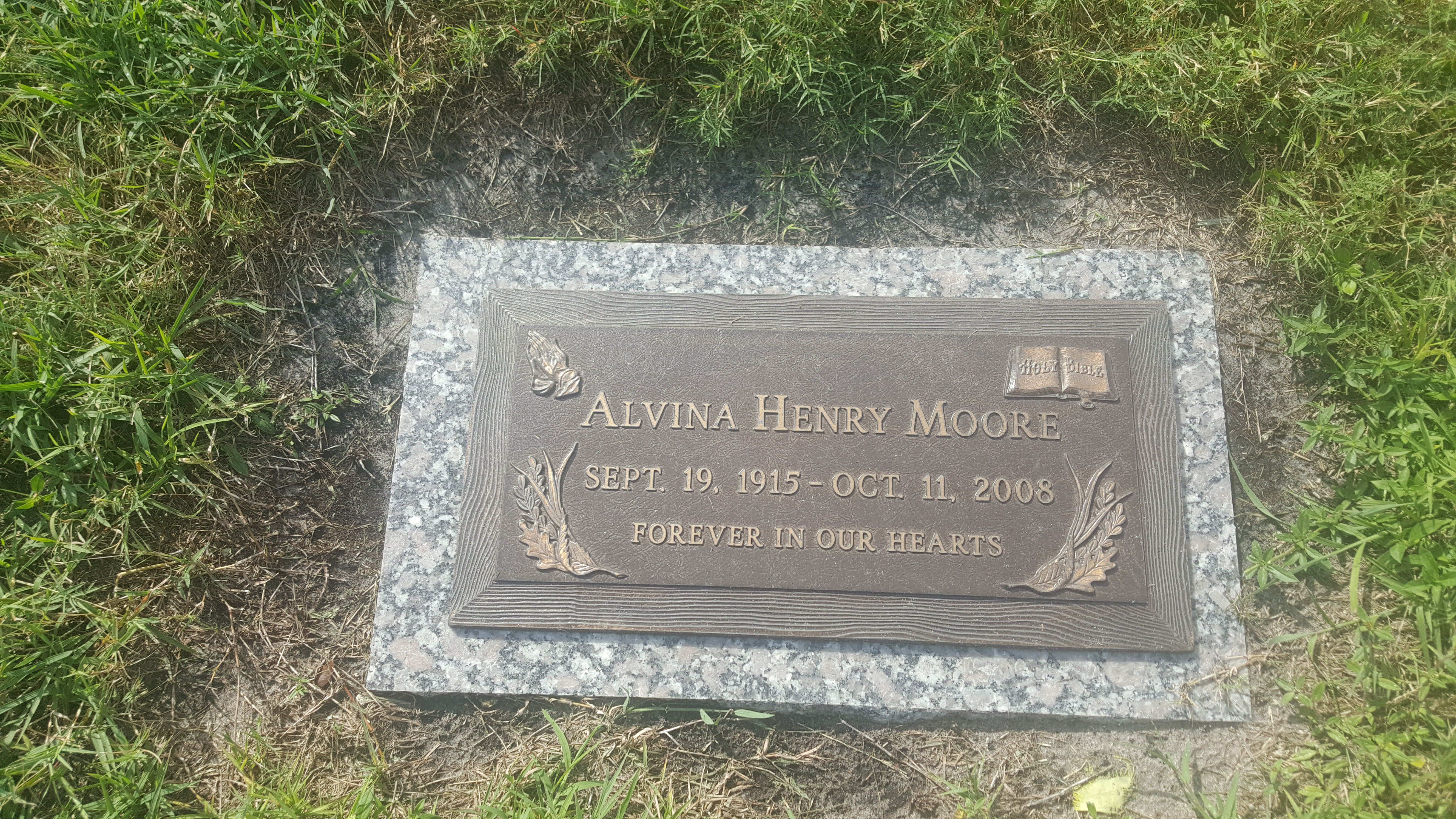 Alvina Henry Moore
