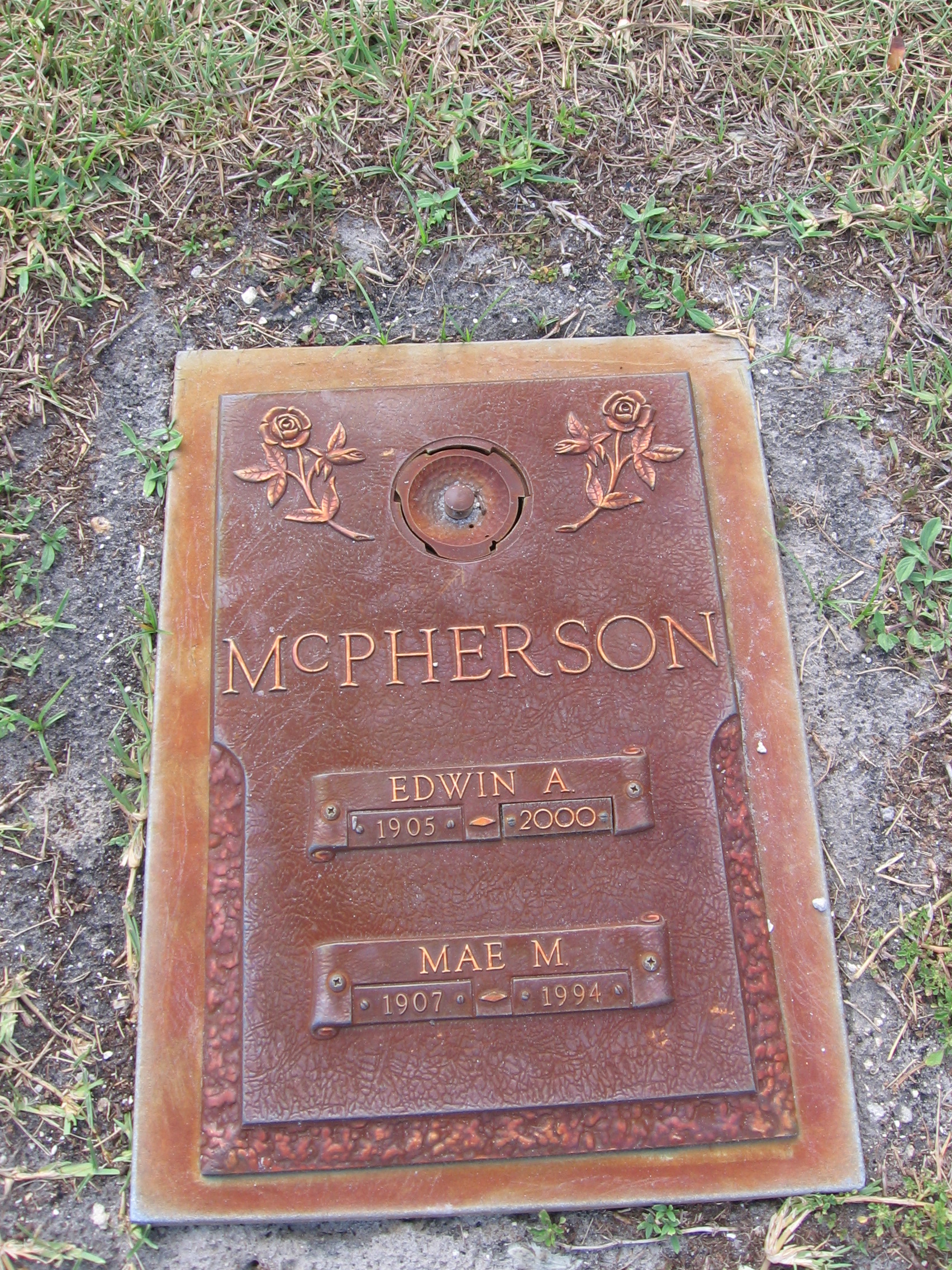 Mae M McPherson
