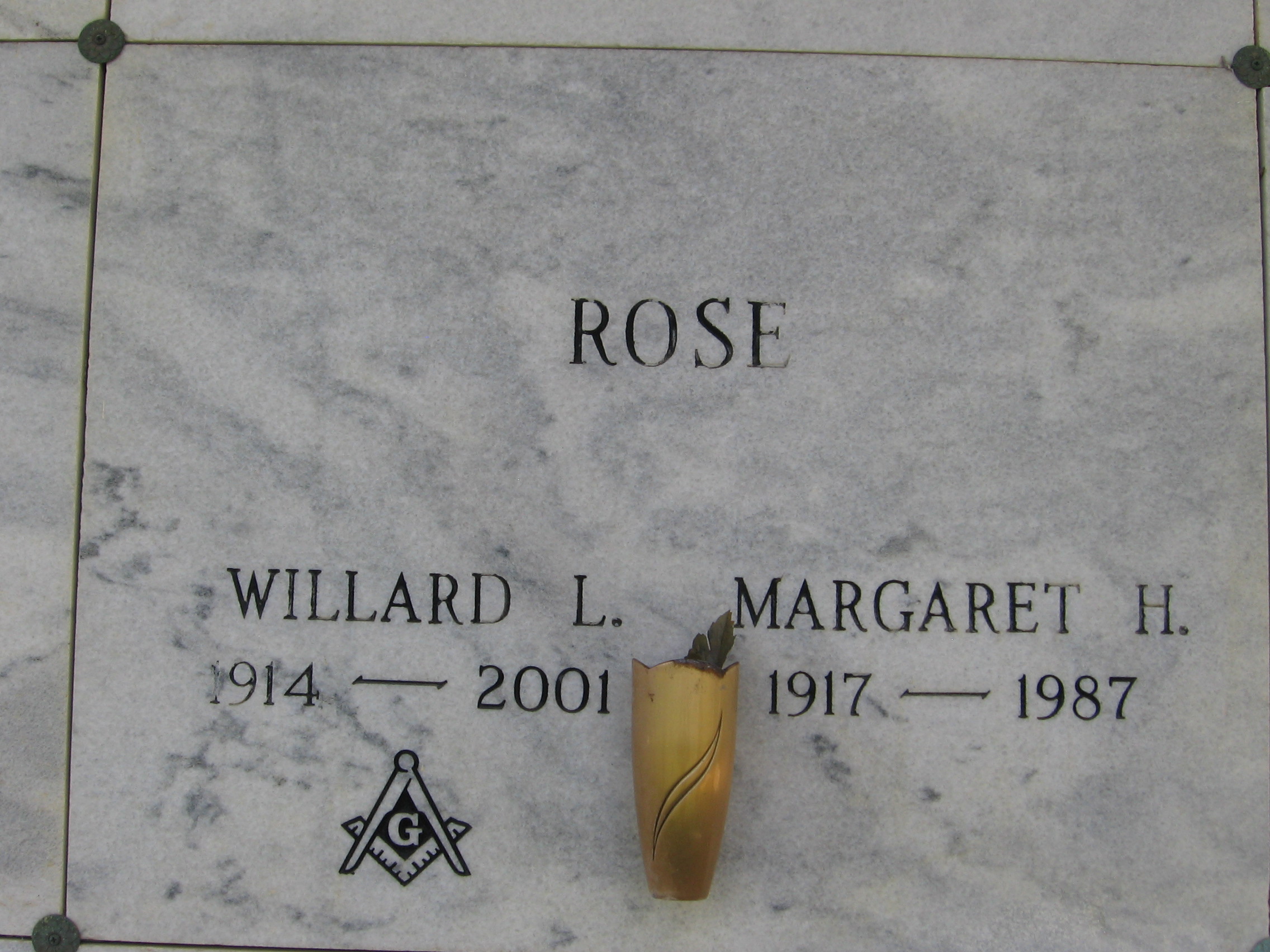 Willard L Rose
