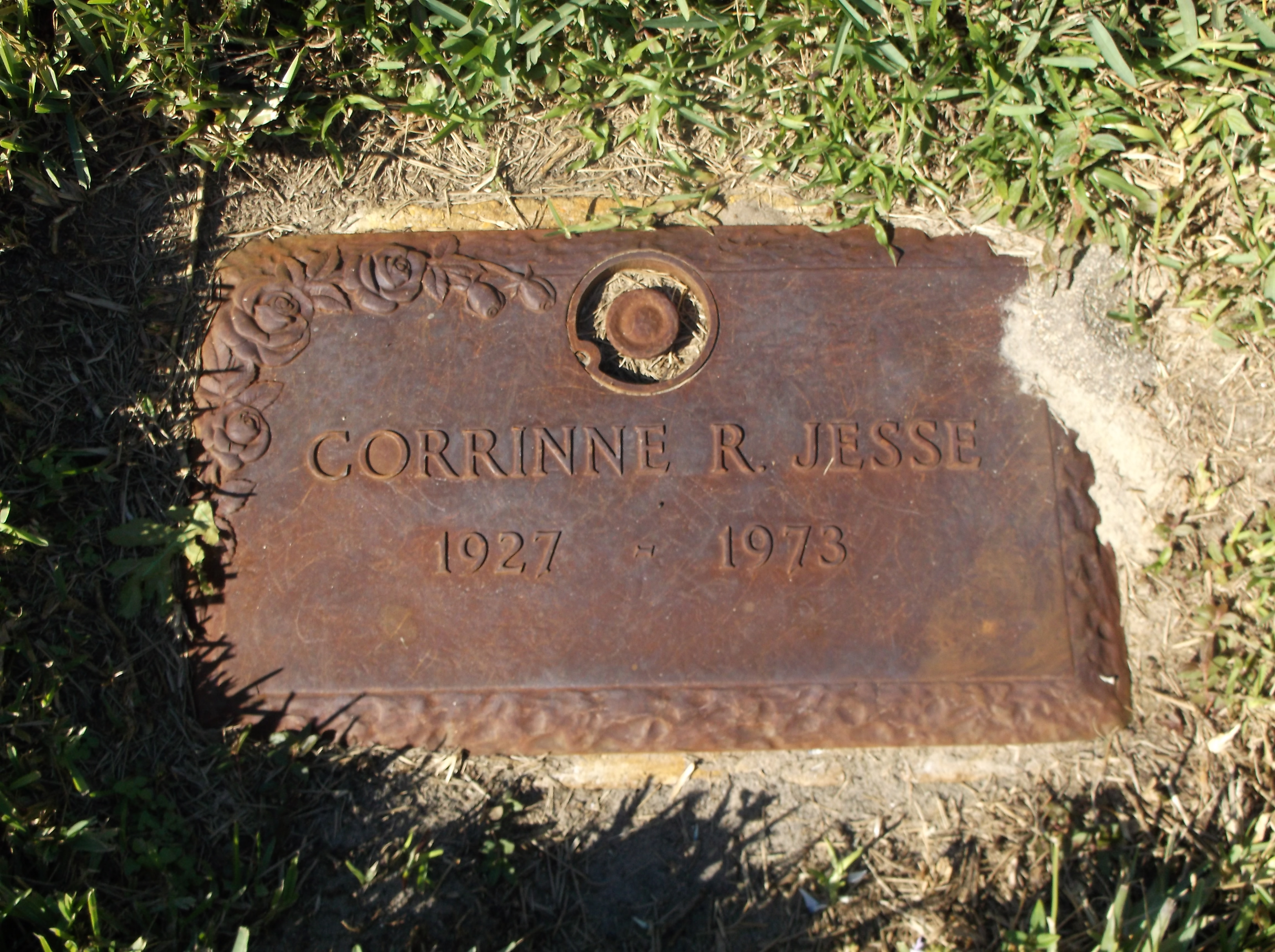 Corrinne R Jesse