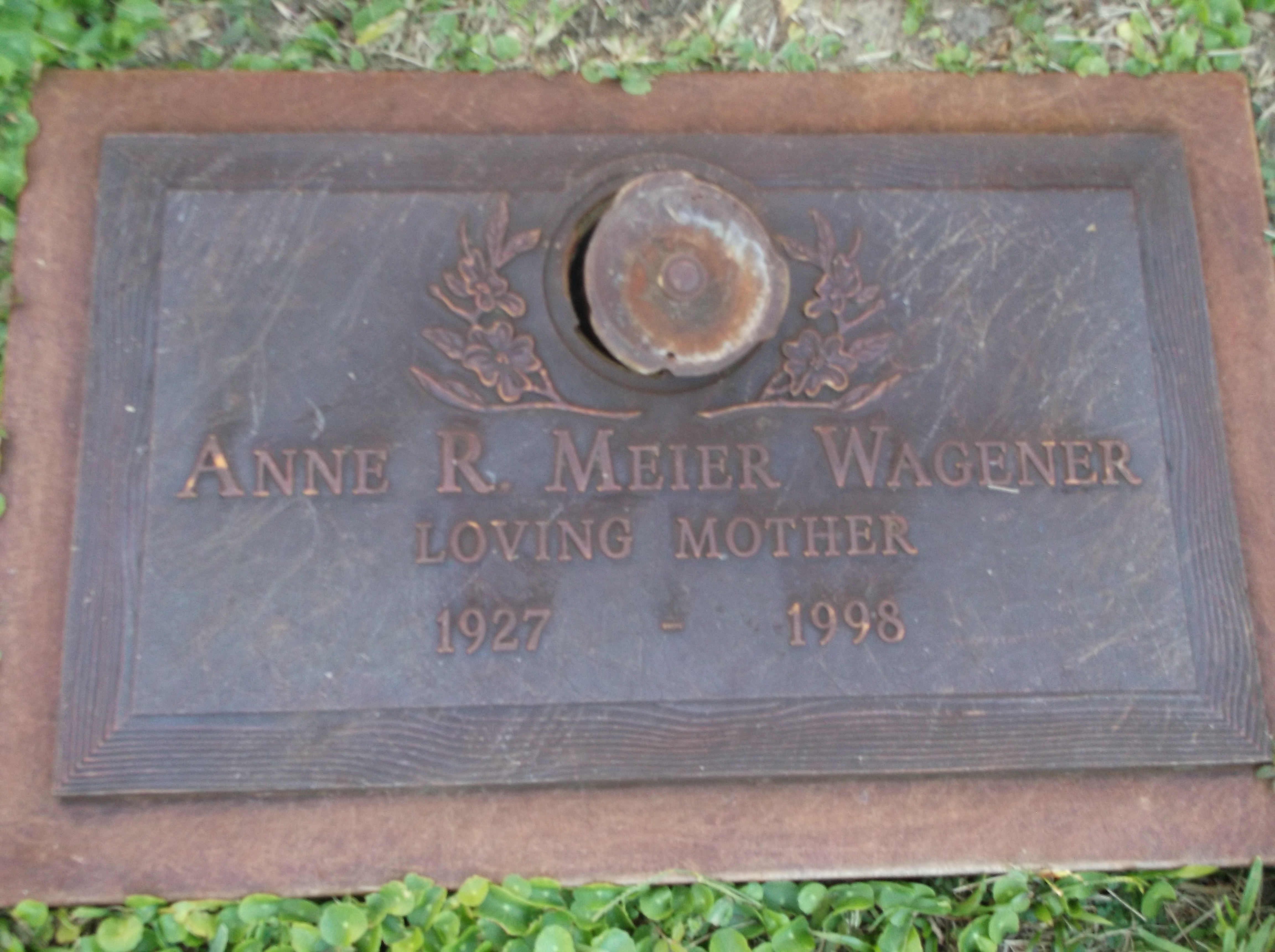 Anne R Meier Wagener