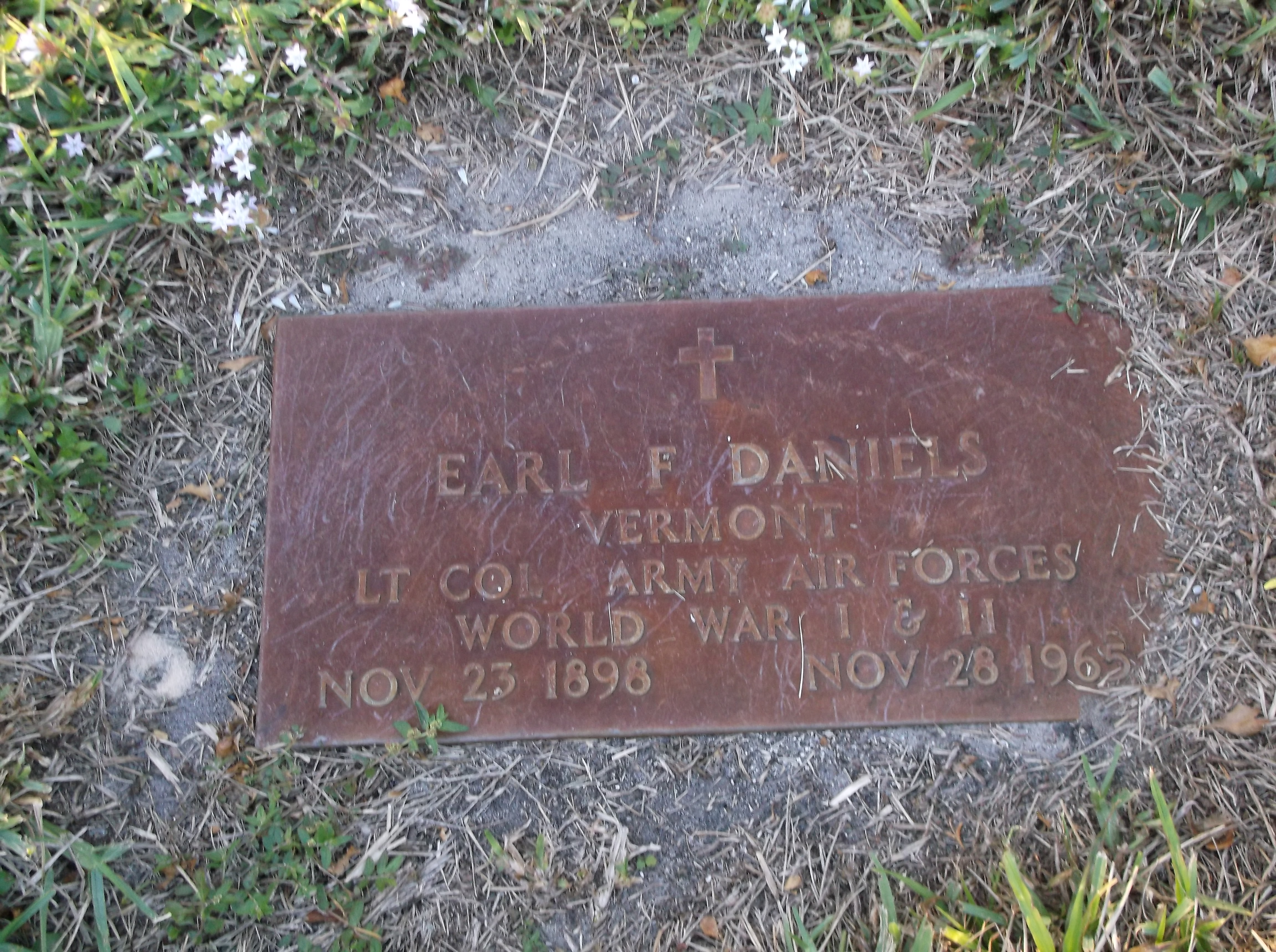 Earl F Daniels