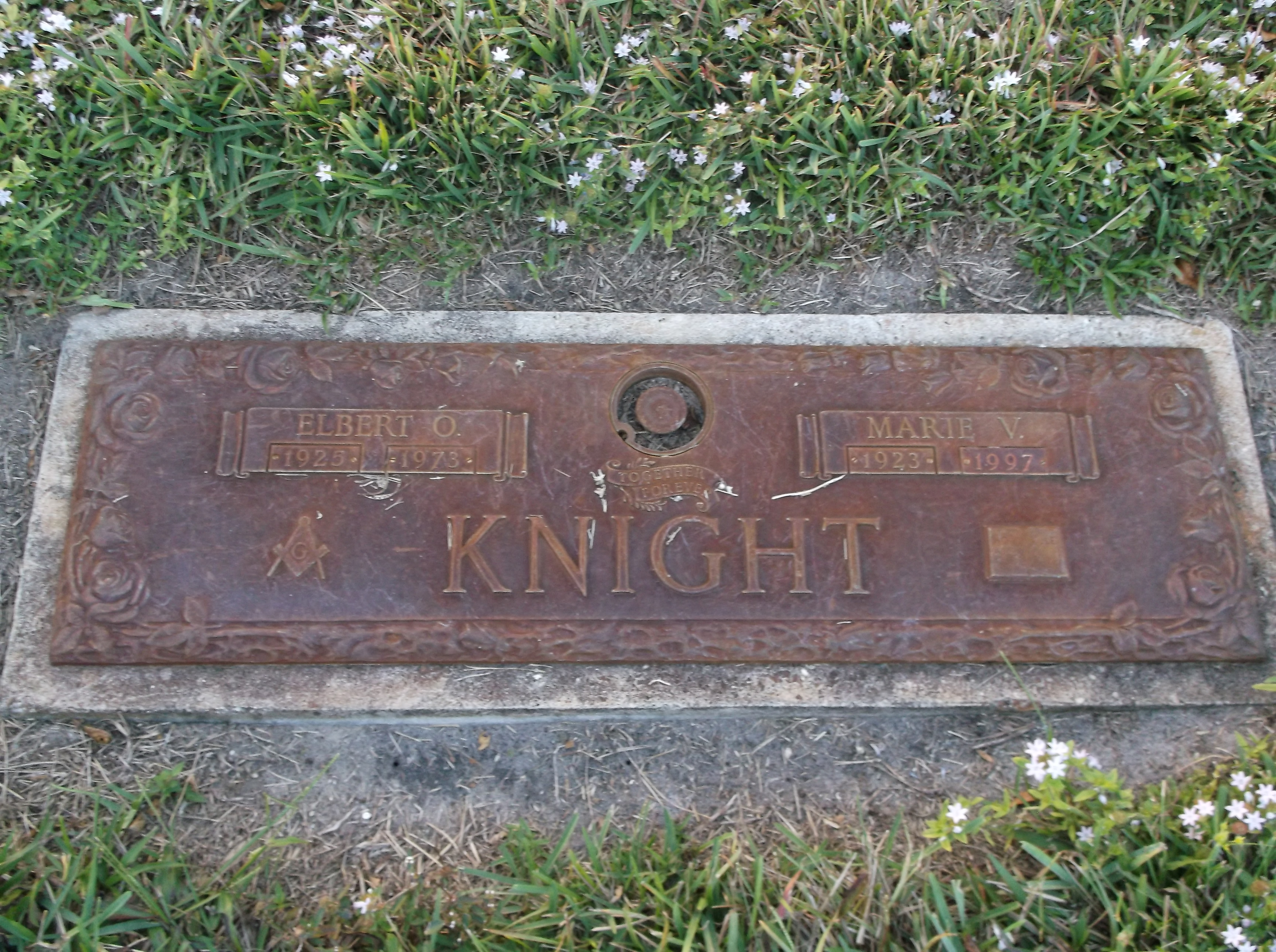 Elbert O Knight