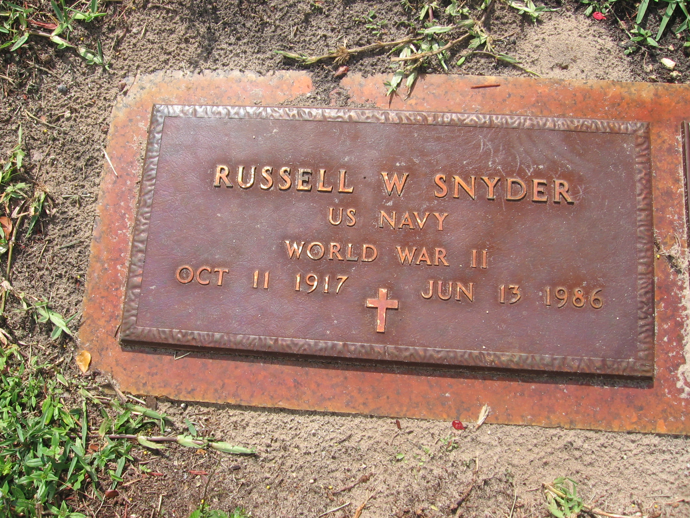 Russell W Snyder