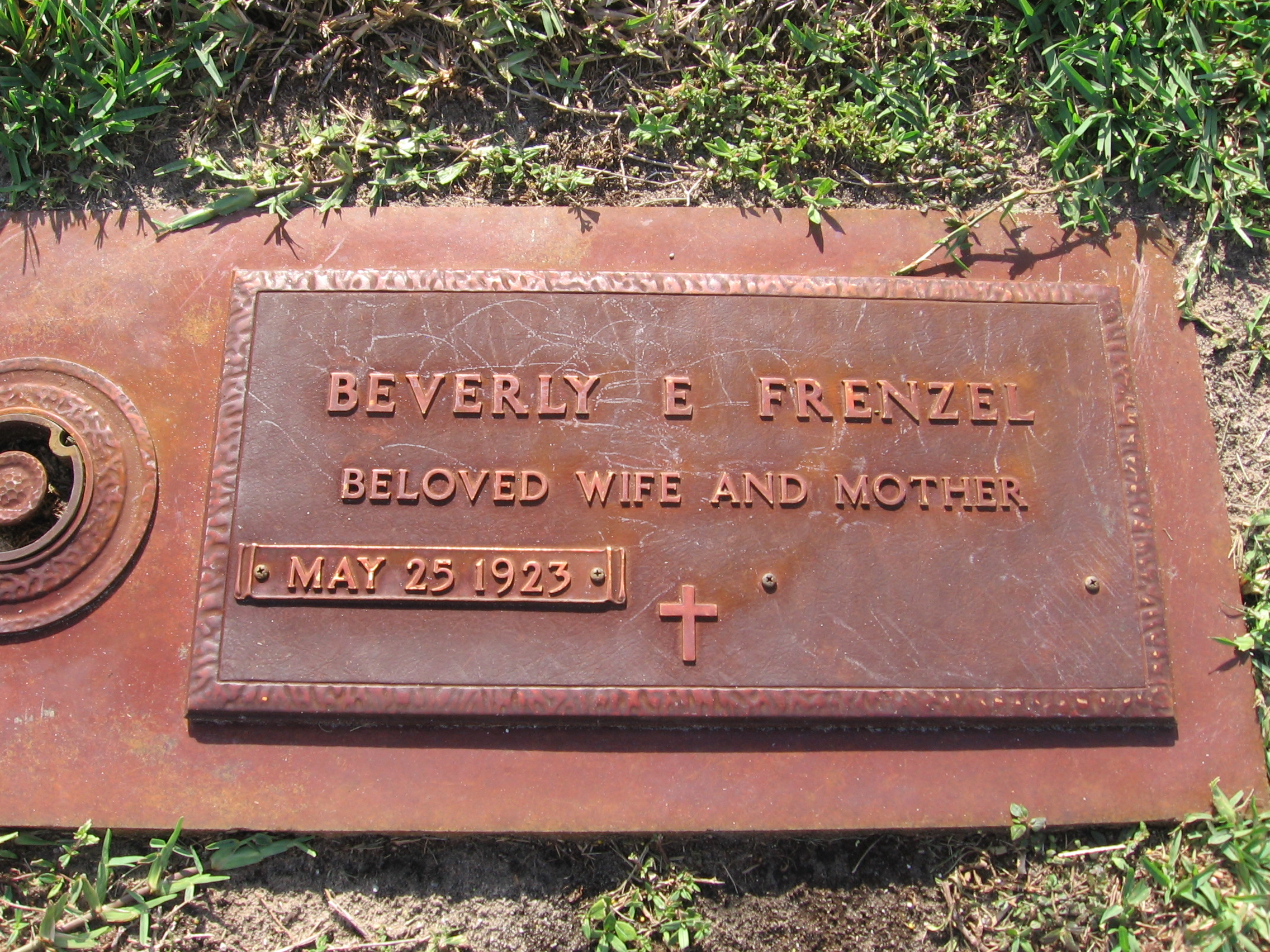 Beverly E Frenzel