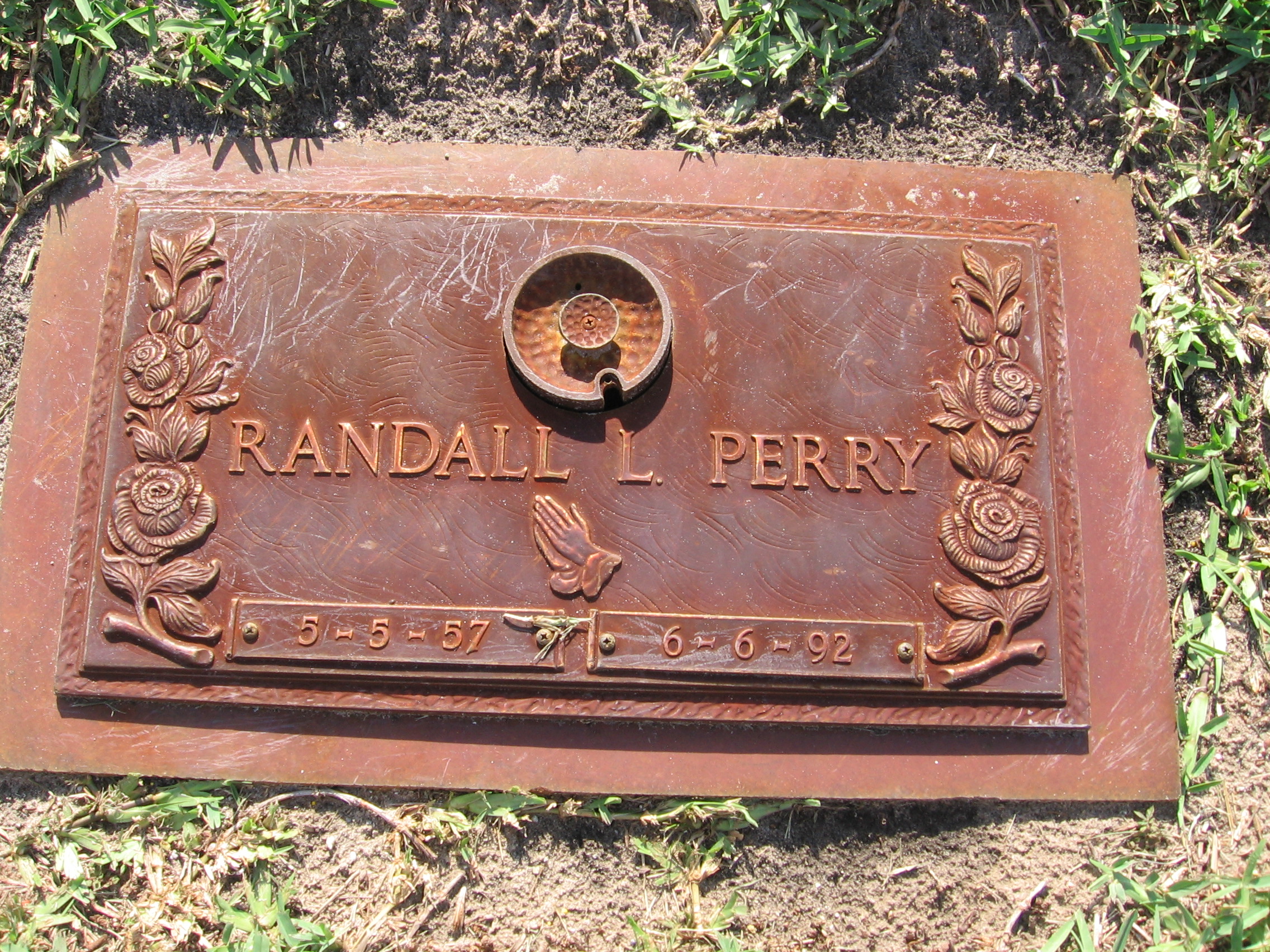 Randall L Perry