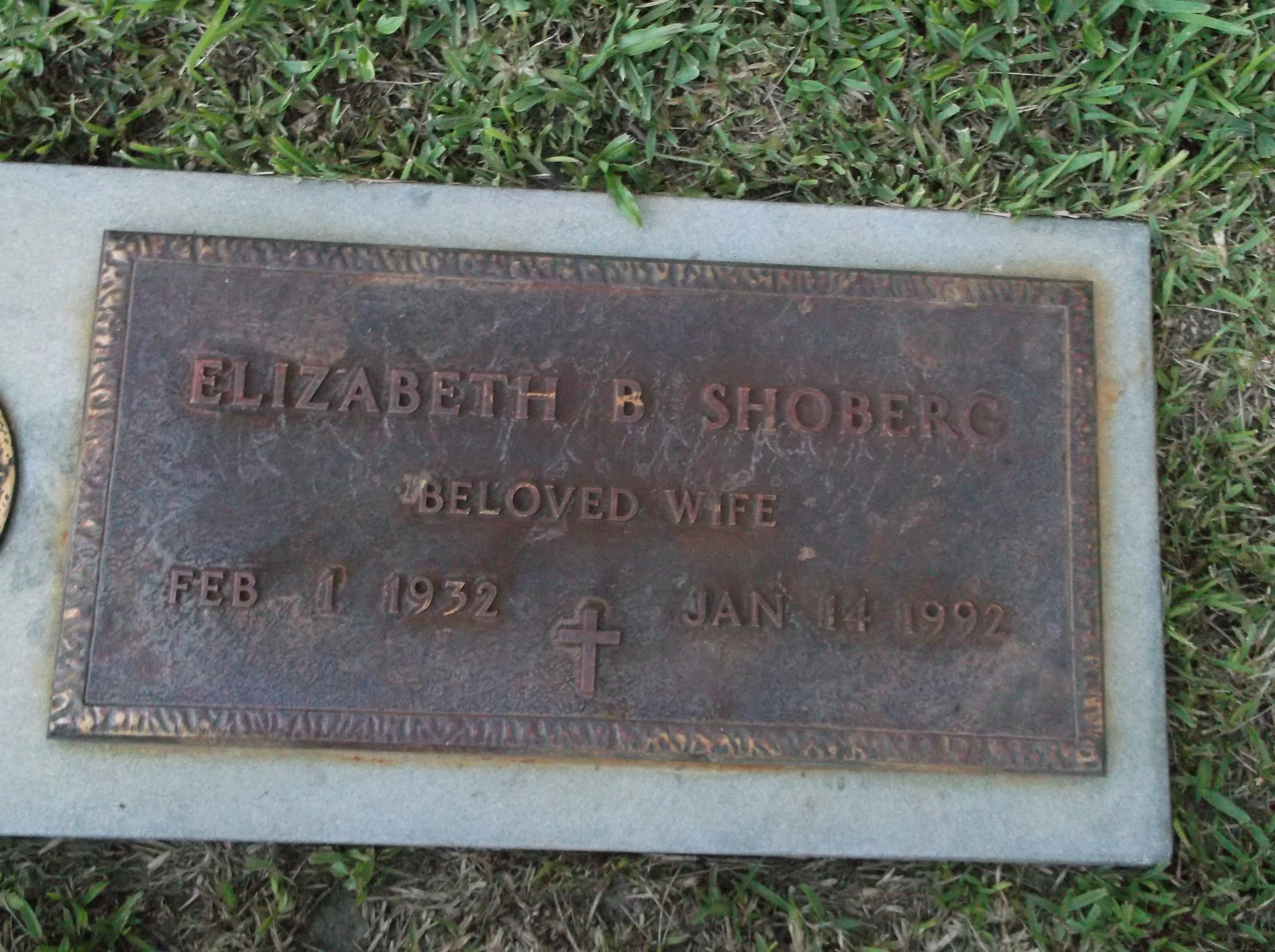 Elizabeth B Shoberg