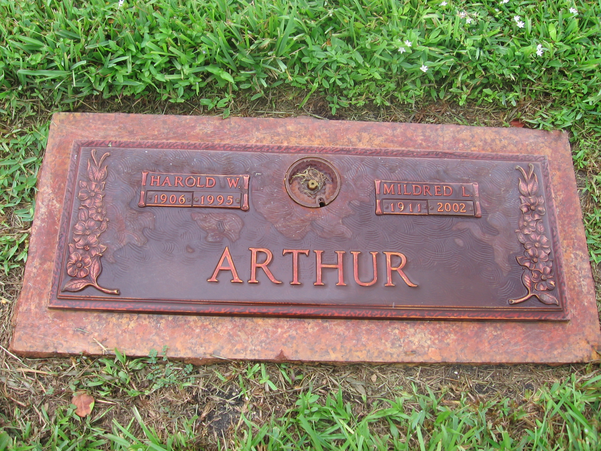 Harold W Arthur