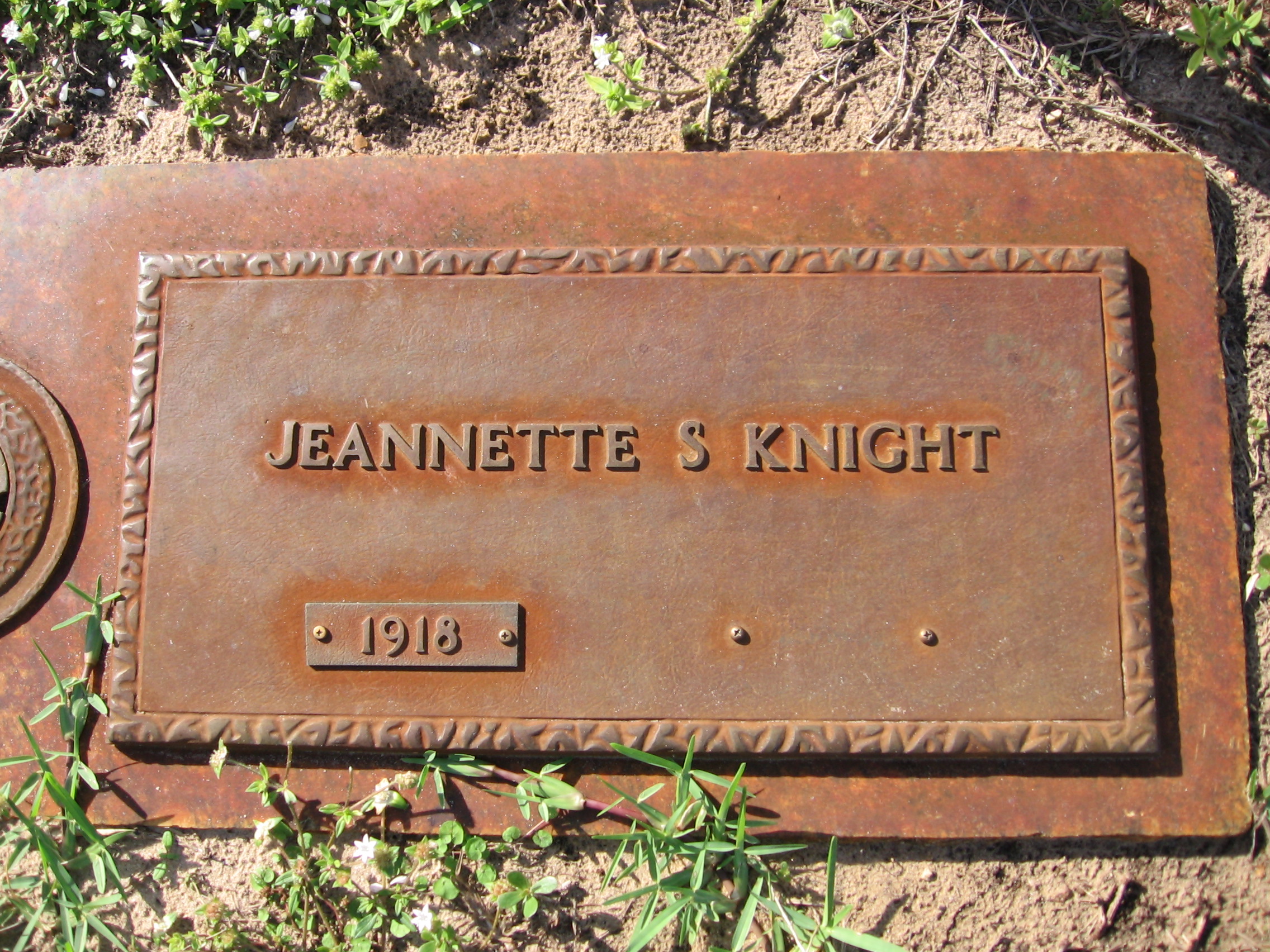 Jeannette S Knight