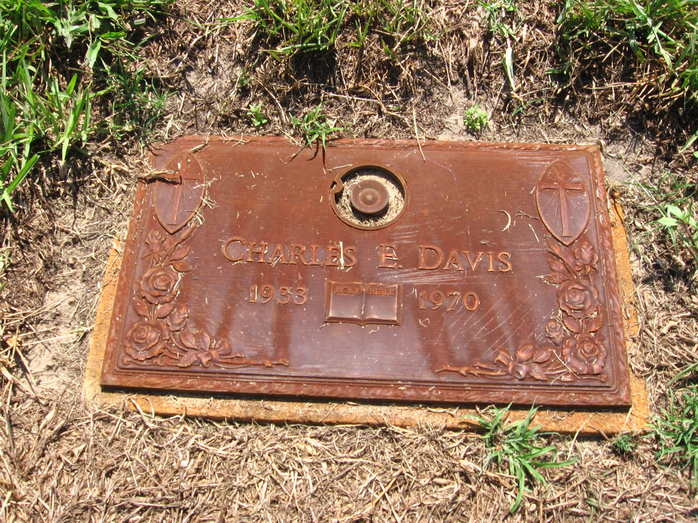 Charles E Davis