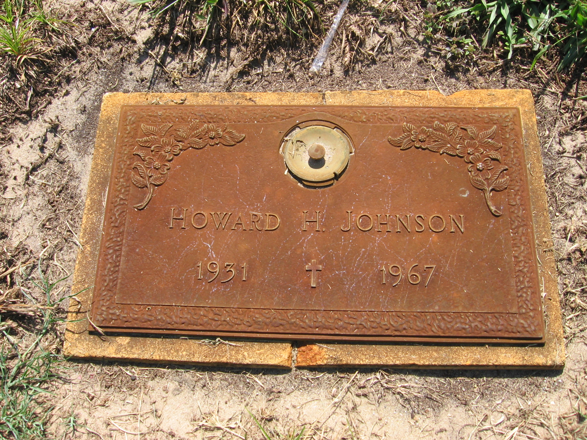 Howard H Johnson