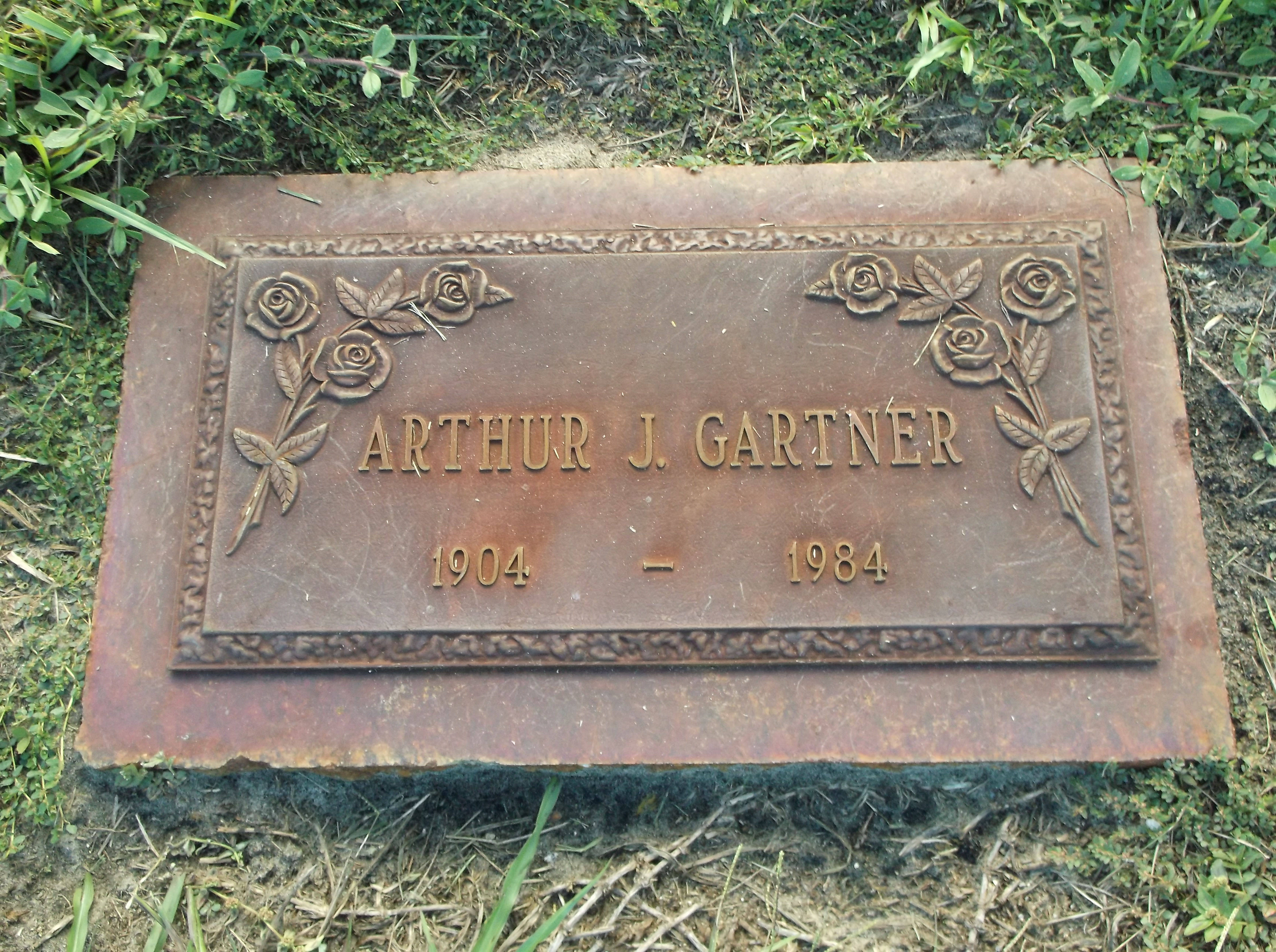 Arthur J Gartner