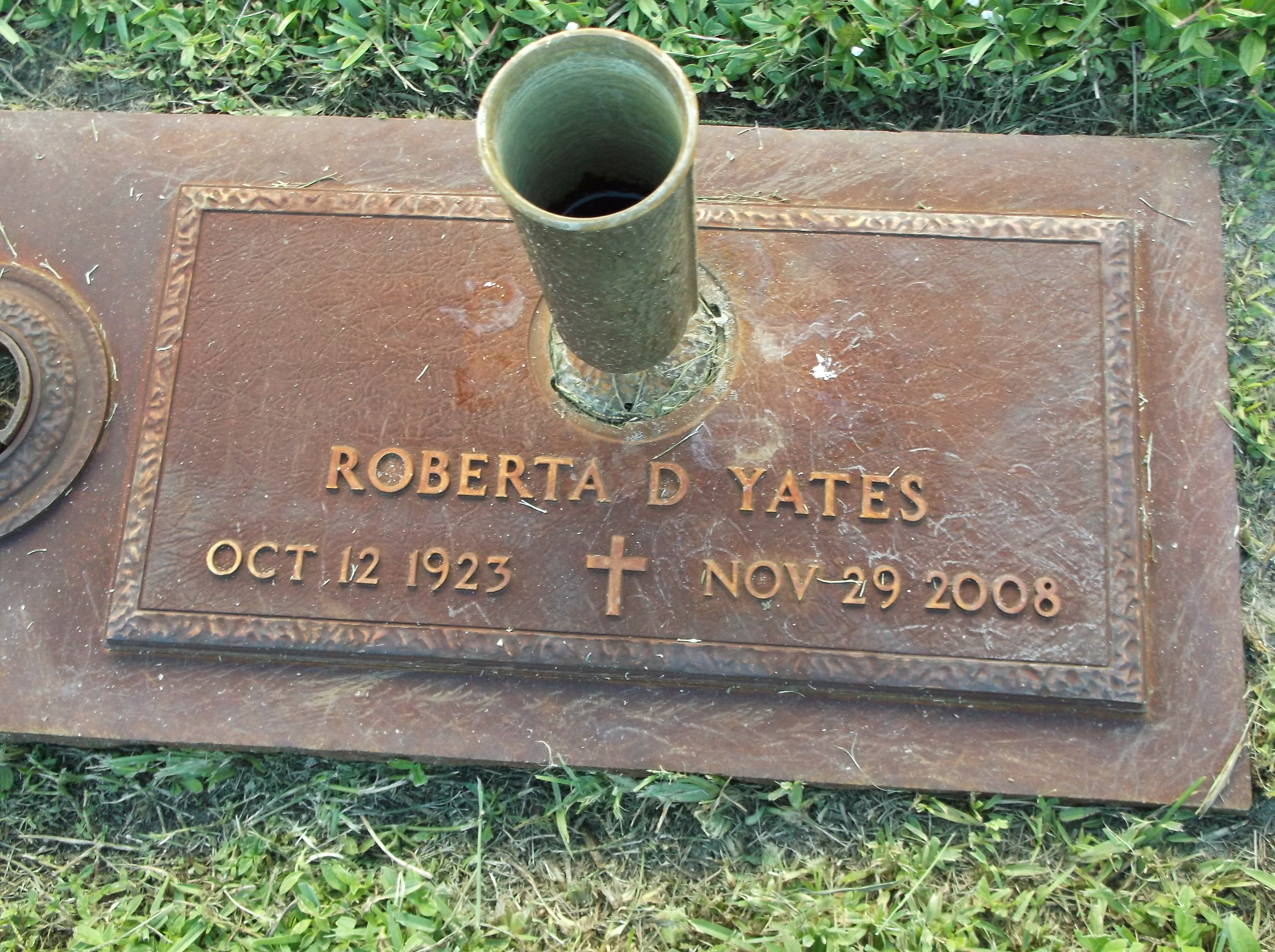 Roberta D Yates