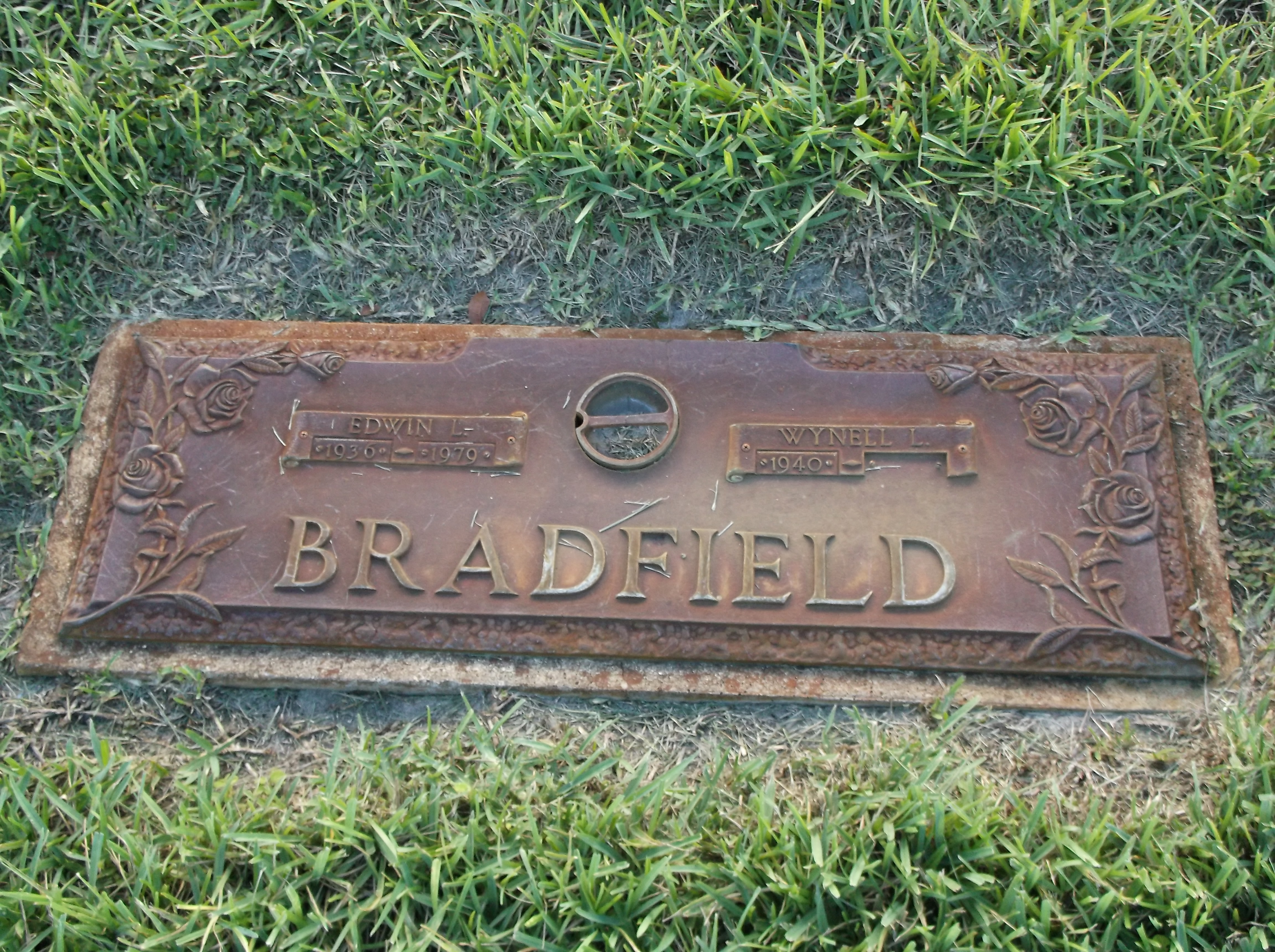 Edwin L Bradfield