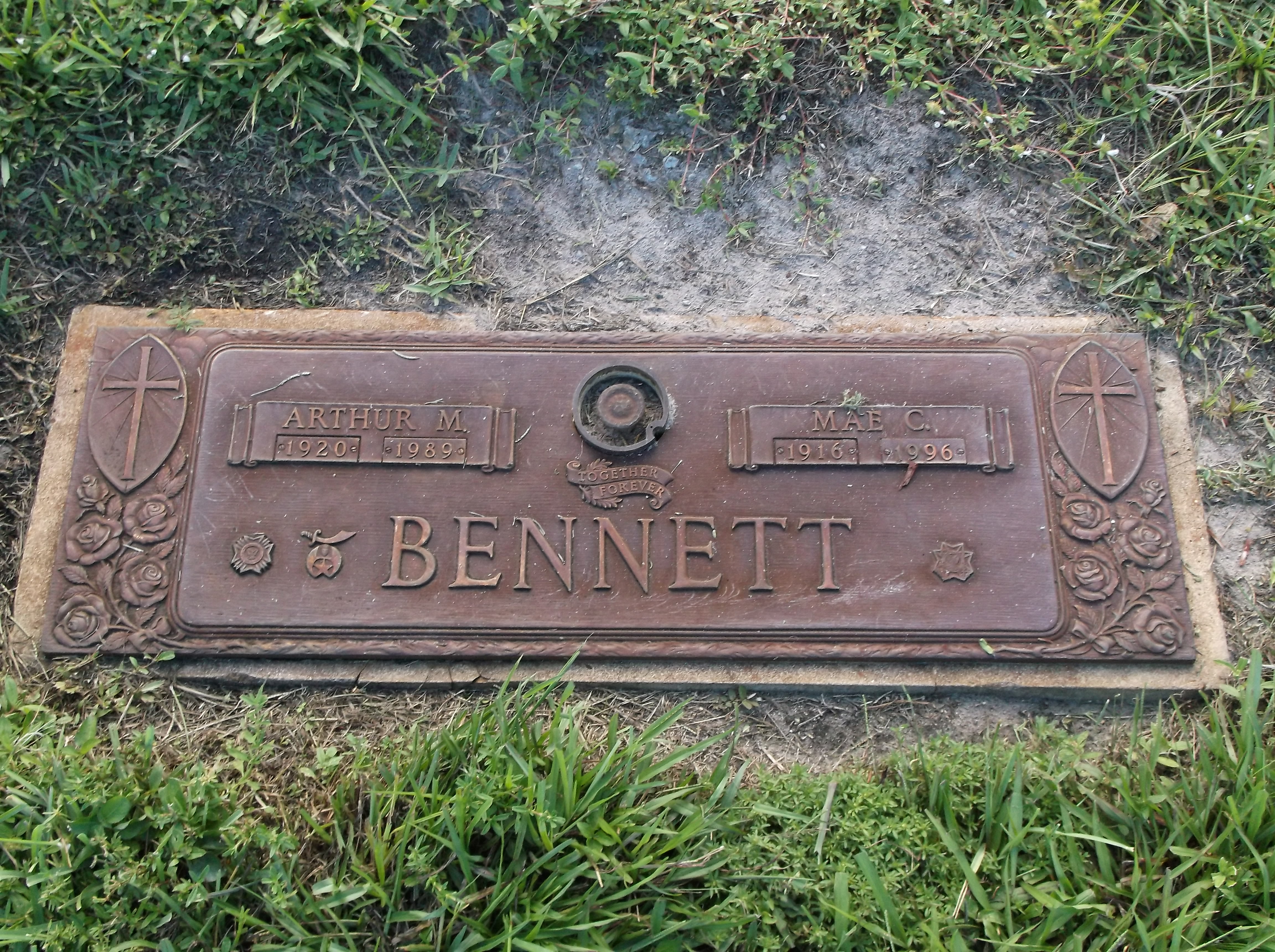 Arthur M Bennett