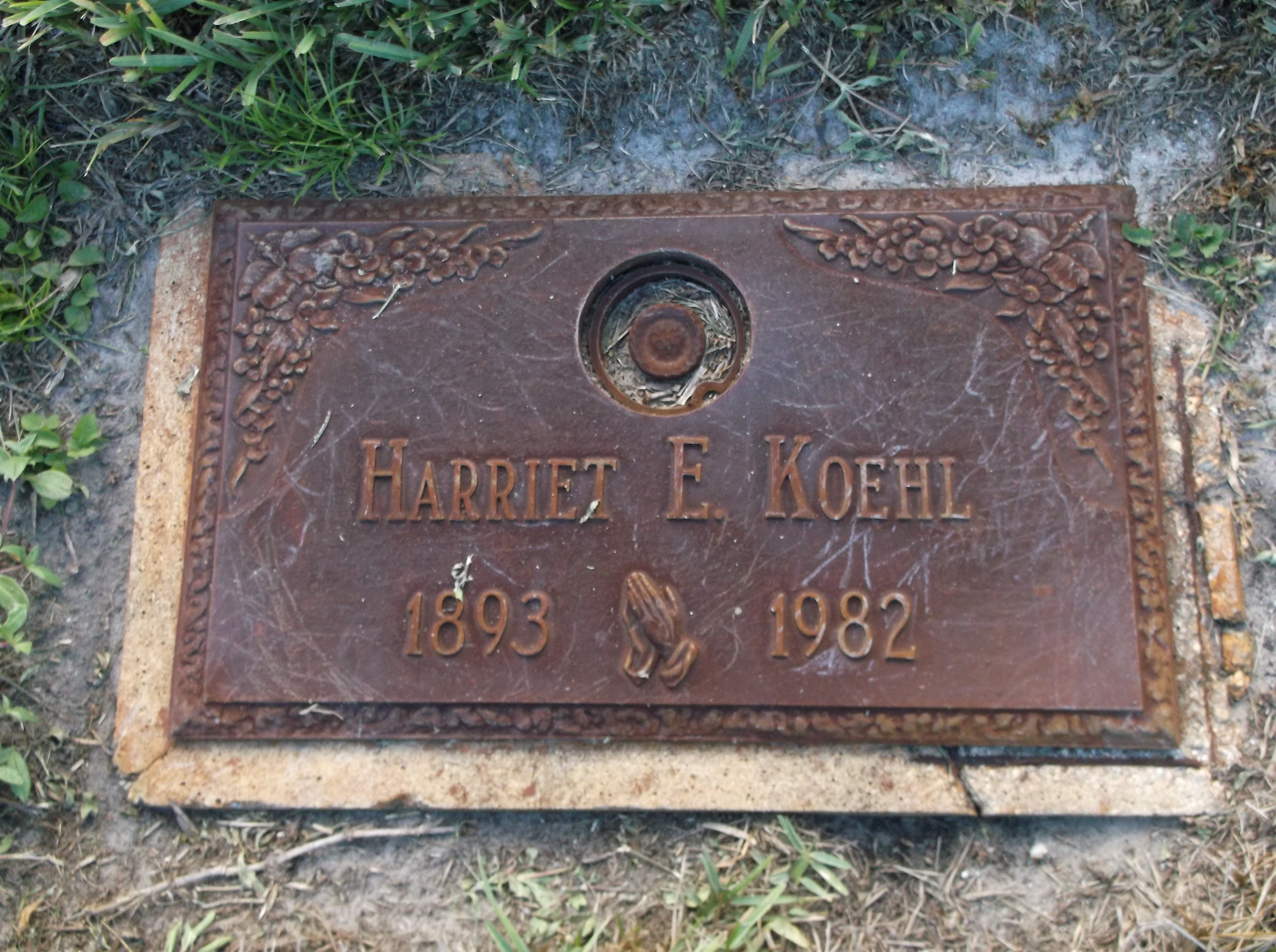 Harriet E Koehl
