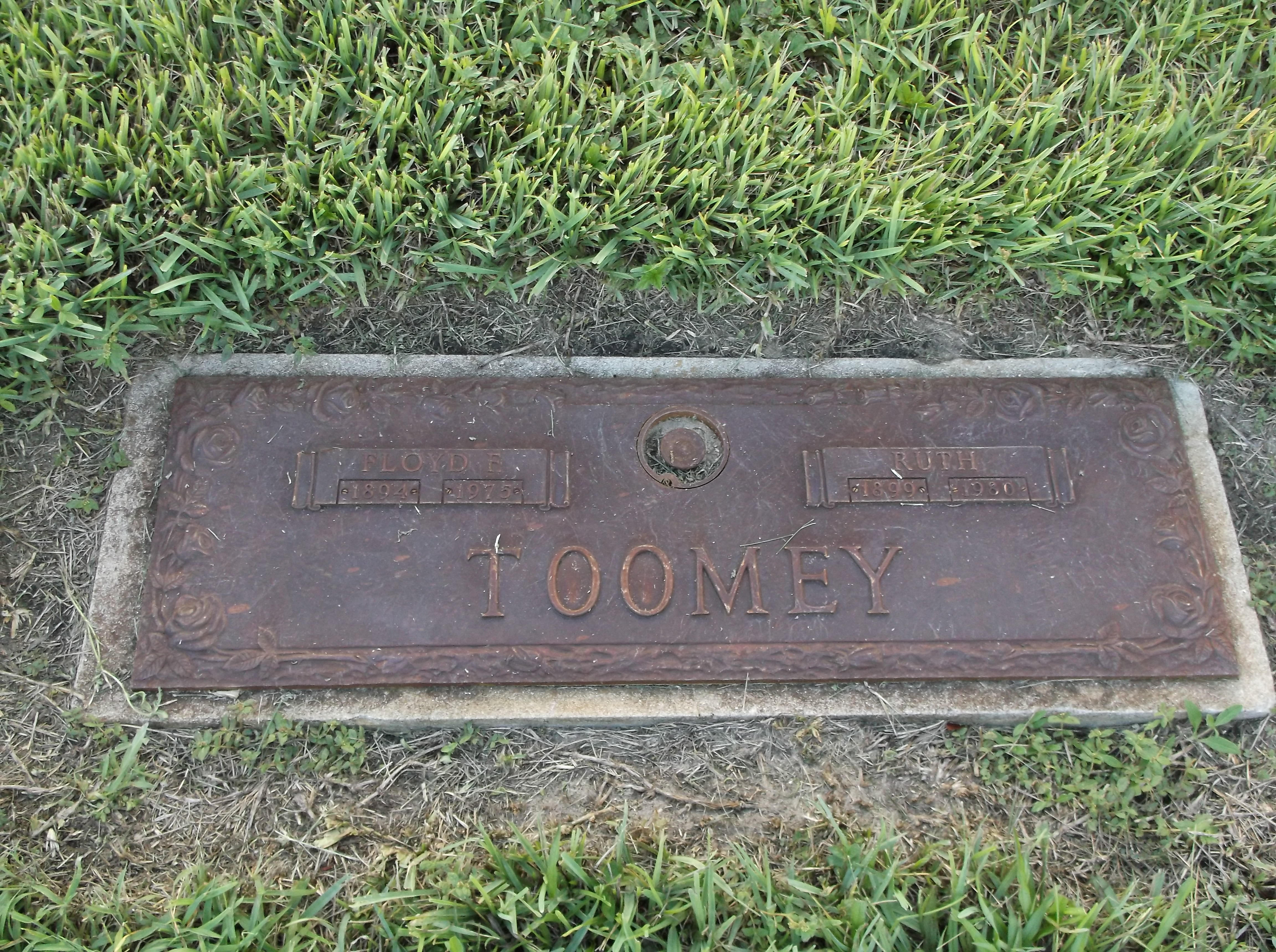 Floyd F Toomey