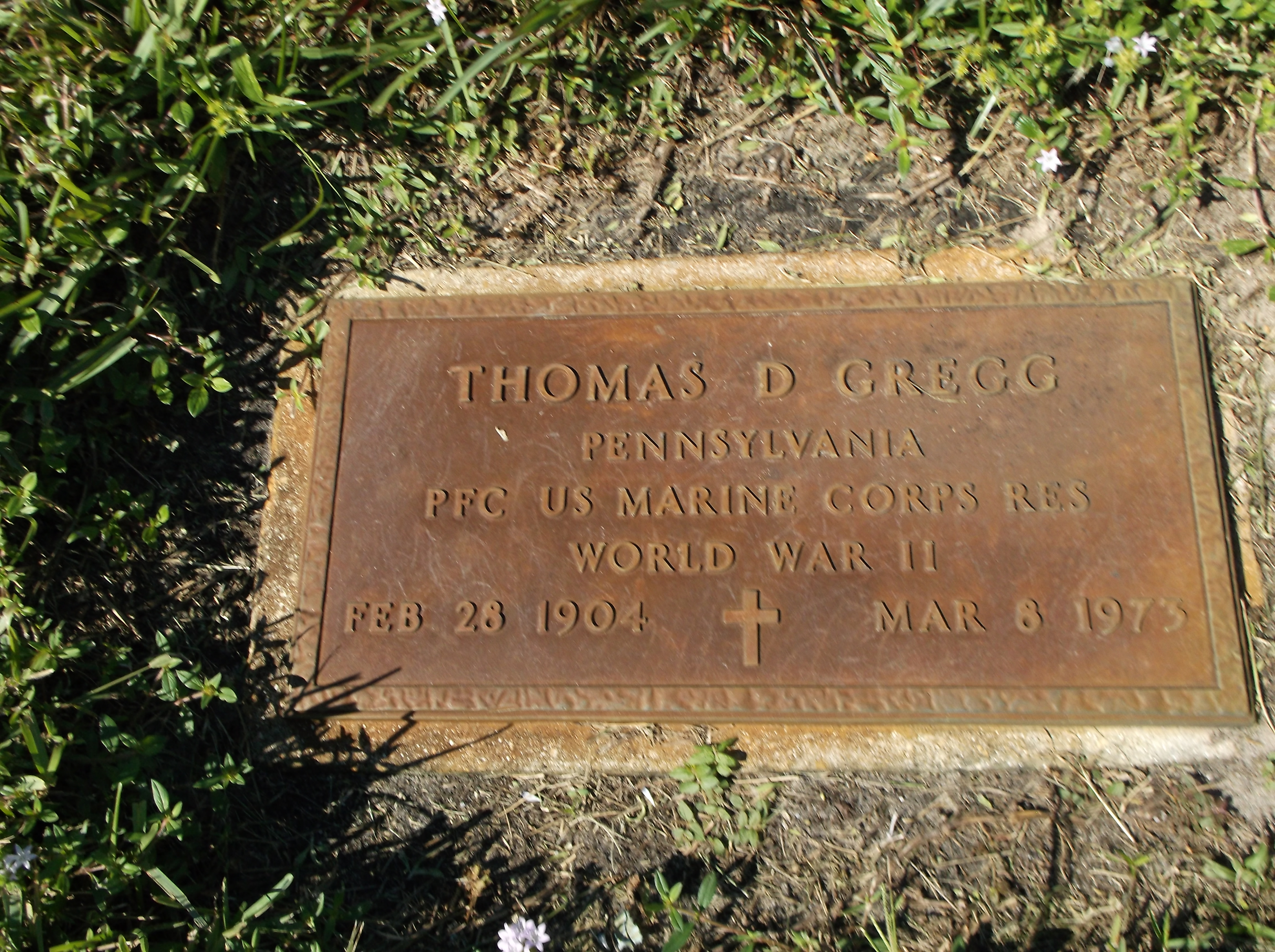 Thomas D Gregg