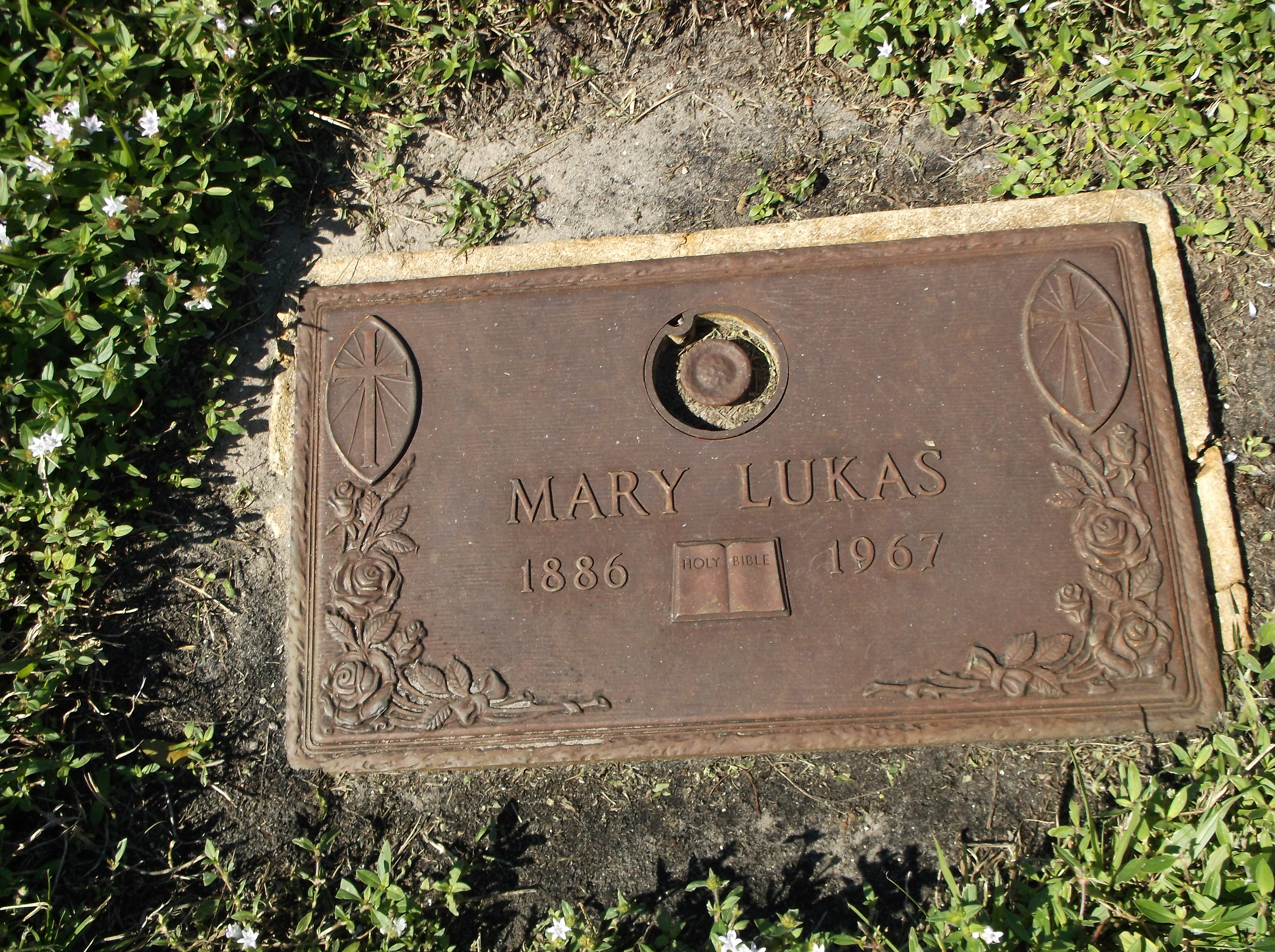 Mary Lukas