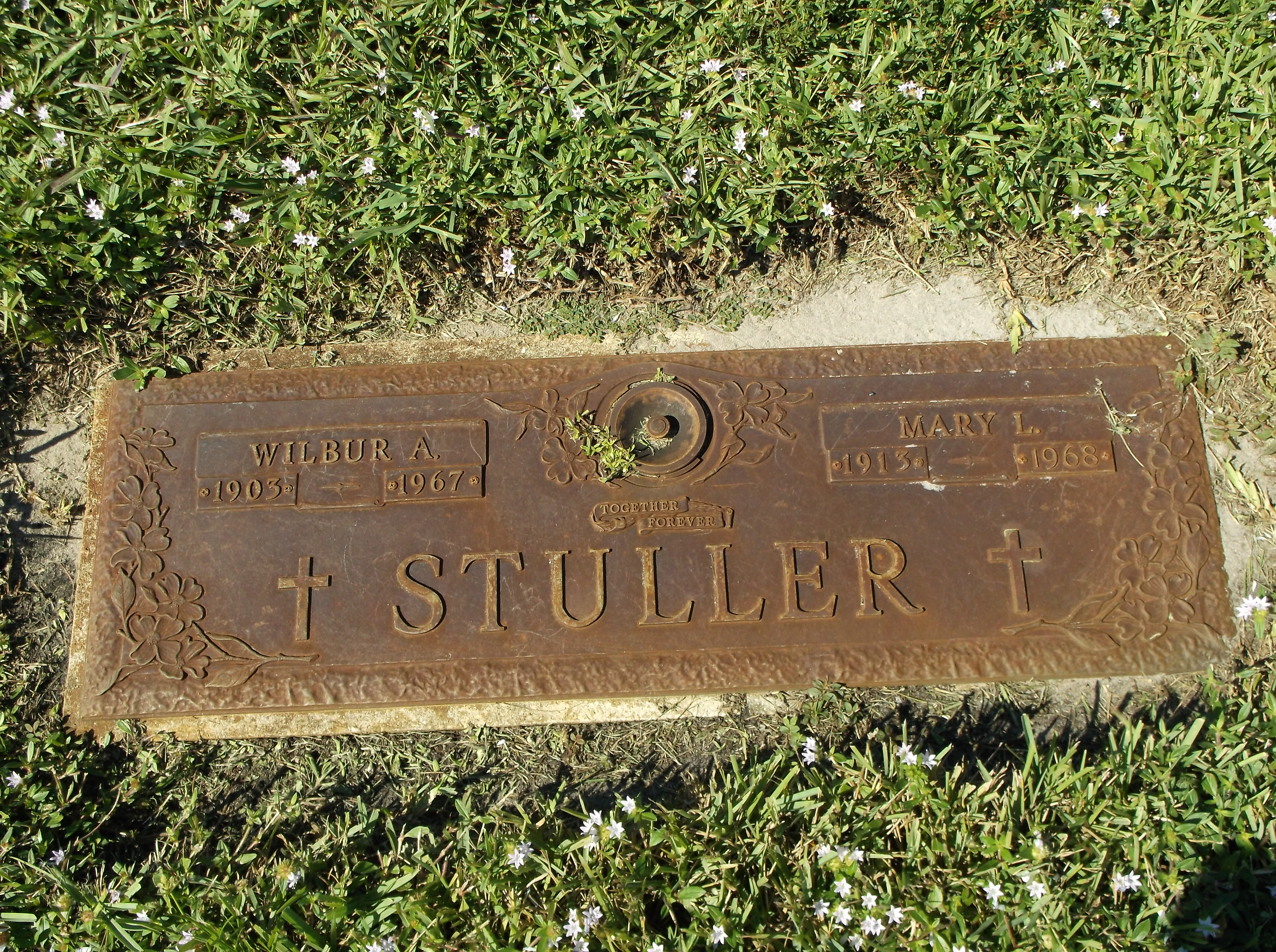 Mary L Stuller