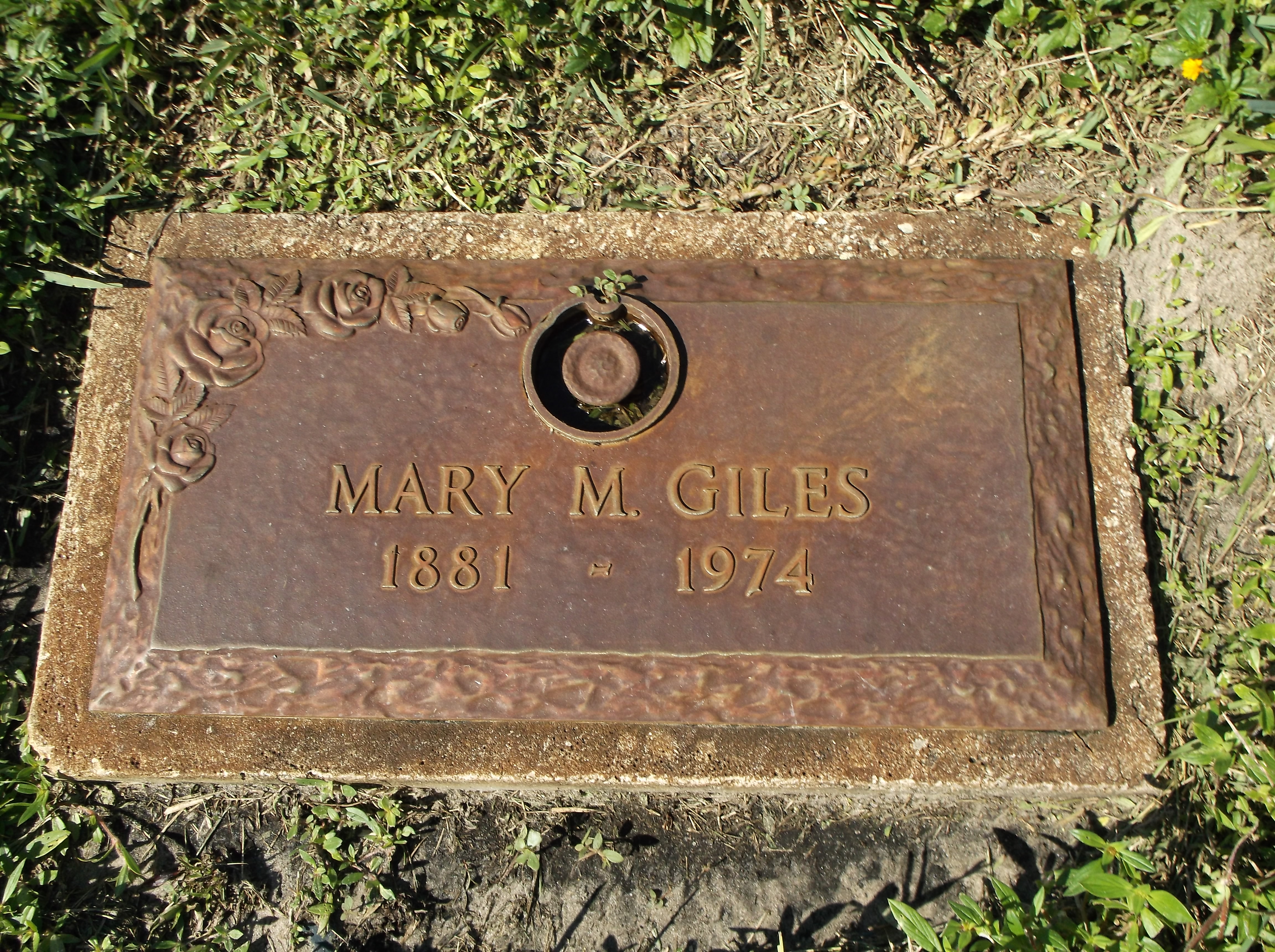 Mary M Giles