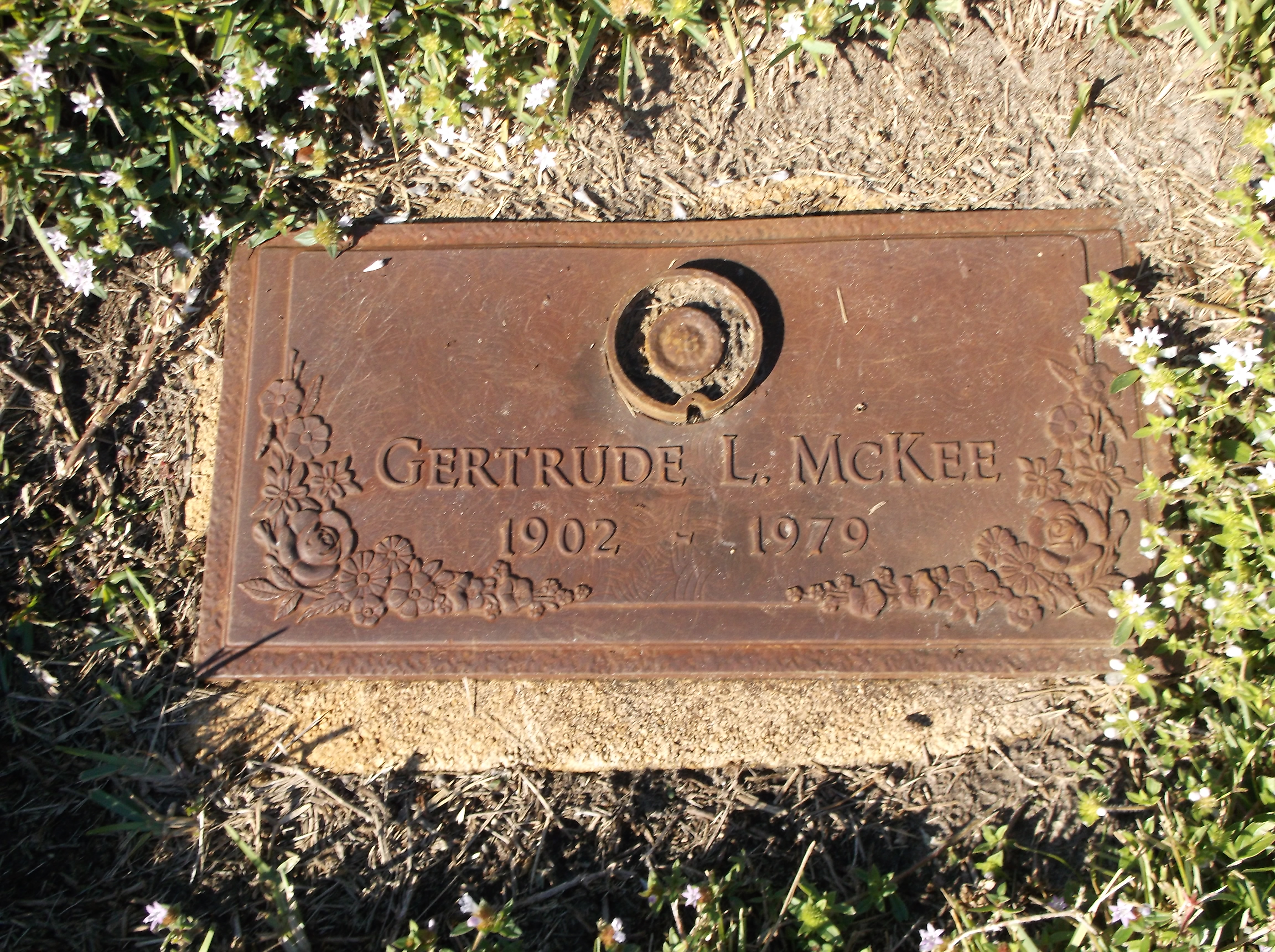 Gertrude L McKee