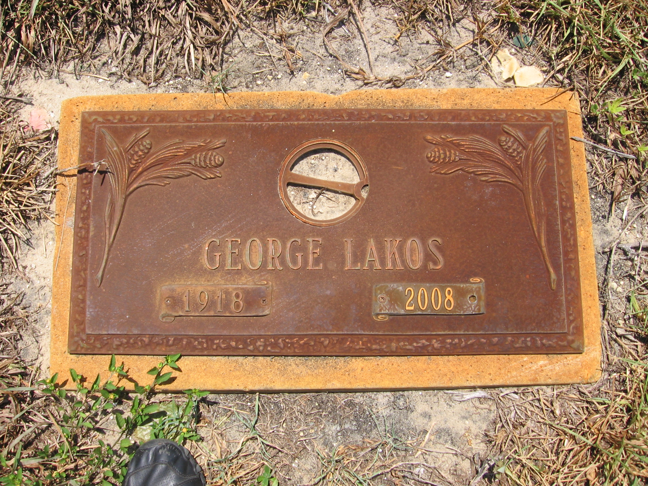 George Lakos