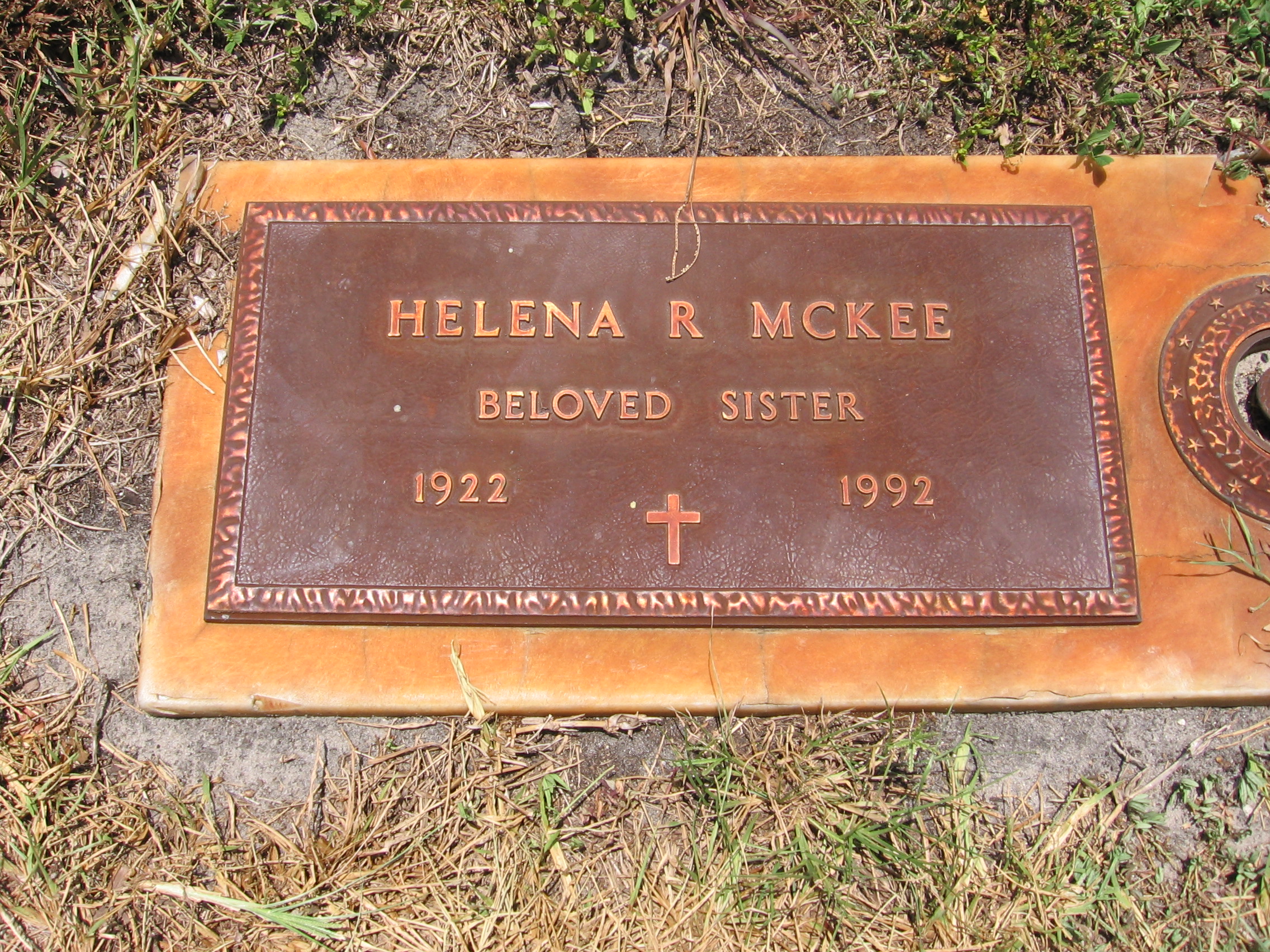 Helena R McKee