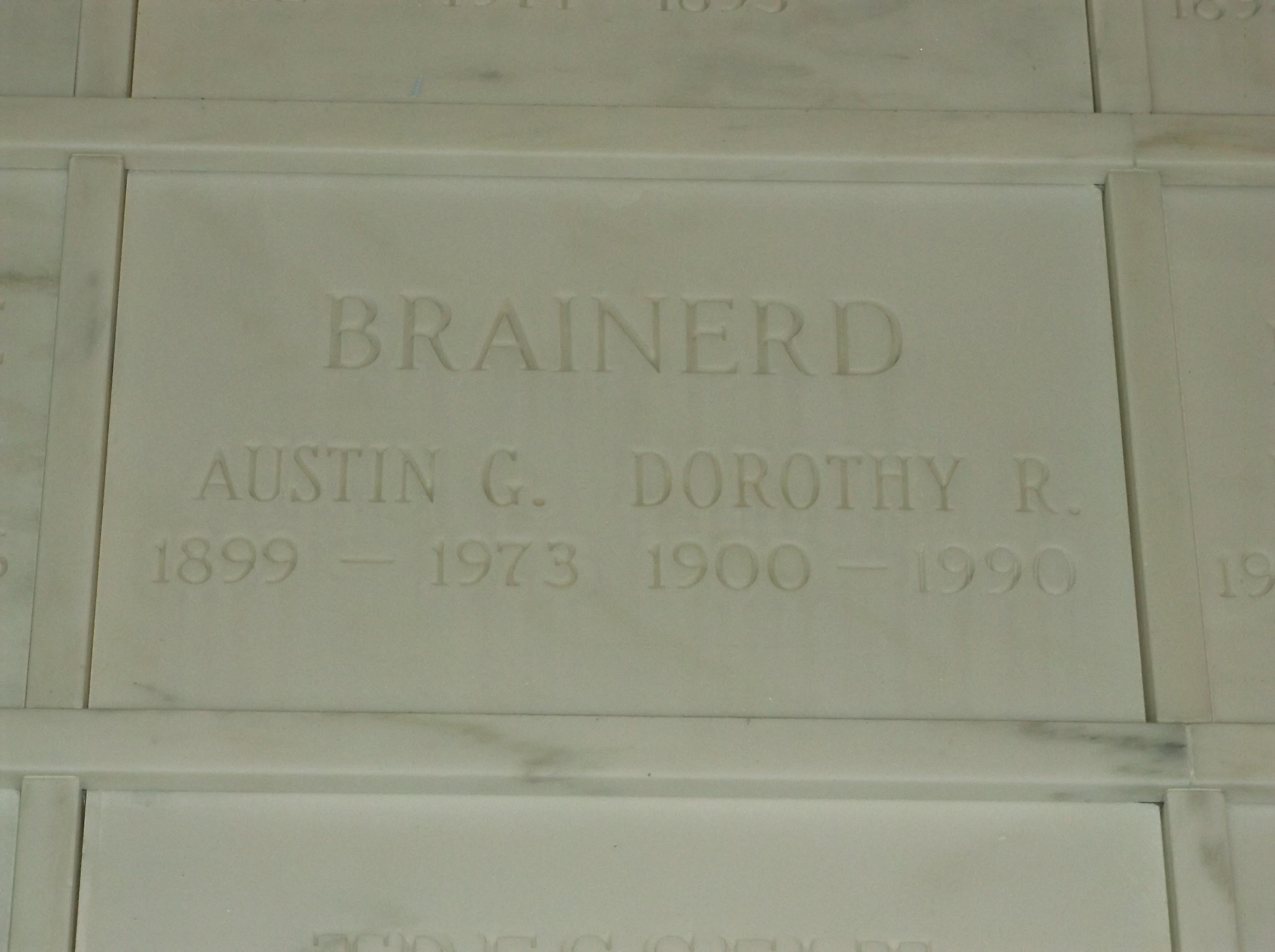 Dorothy R Brainerd