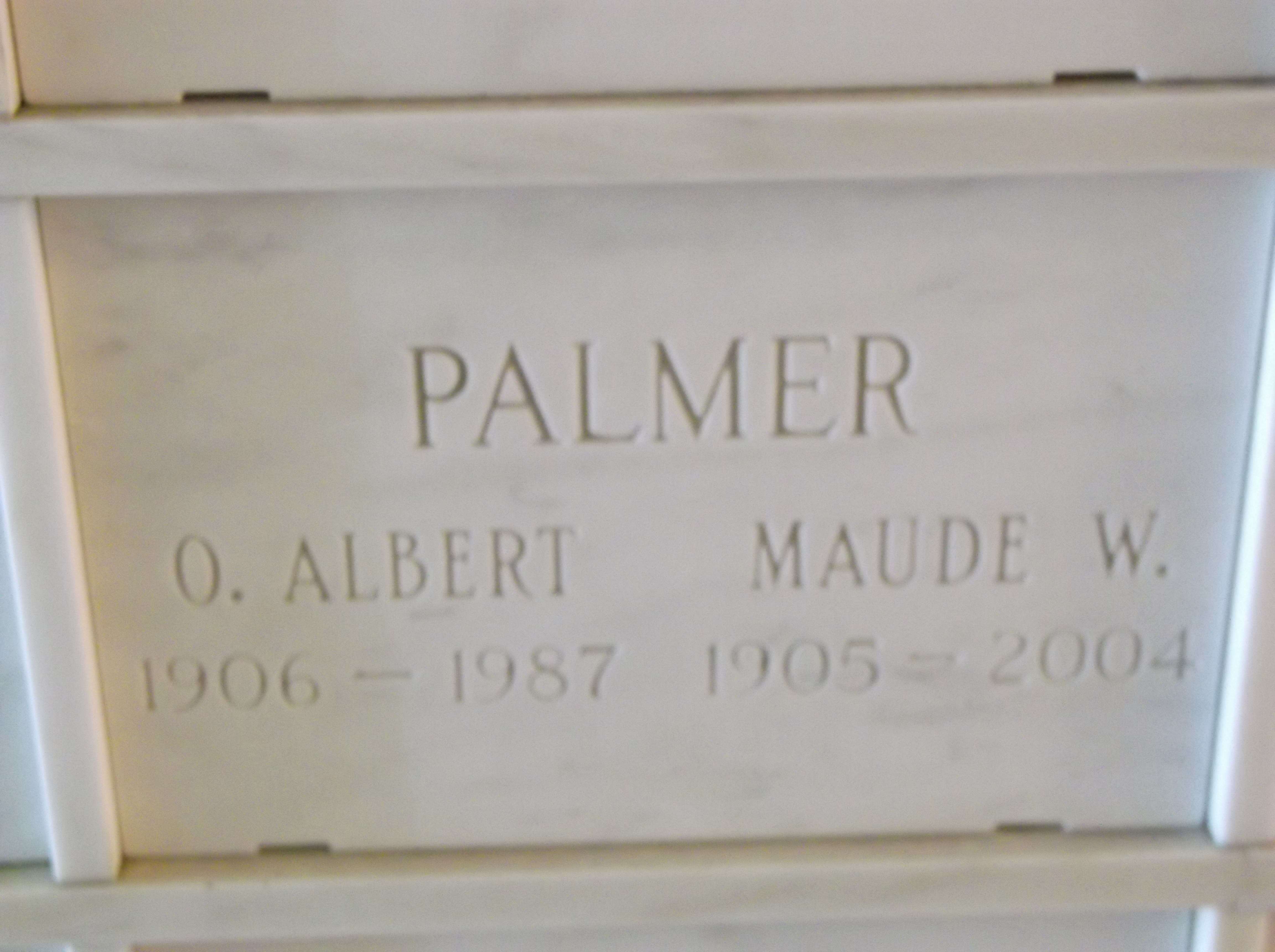 O Albert Palmer