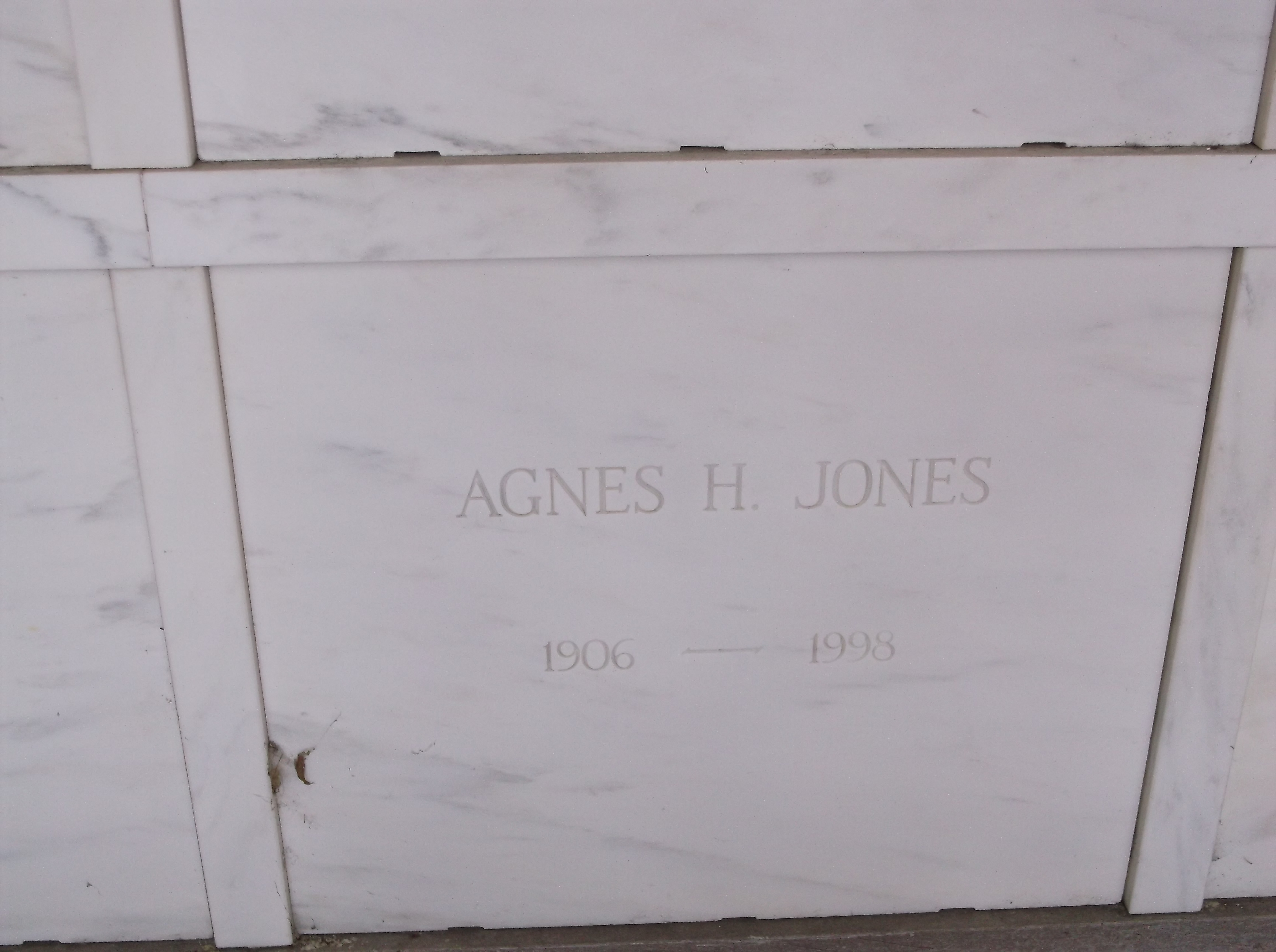 Agnes H Jones