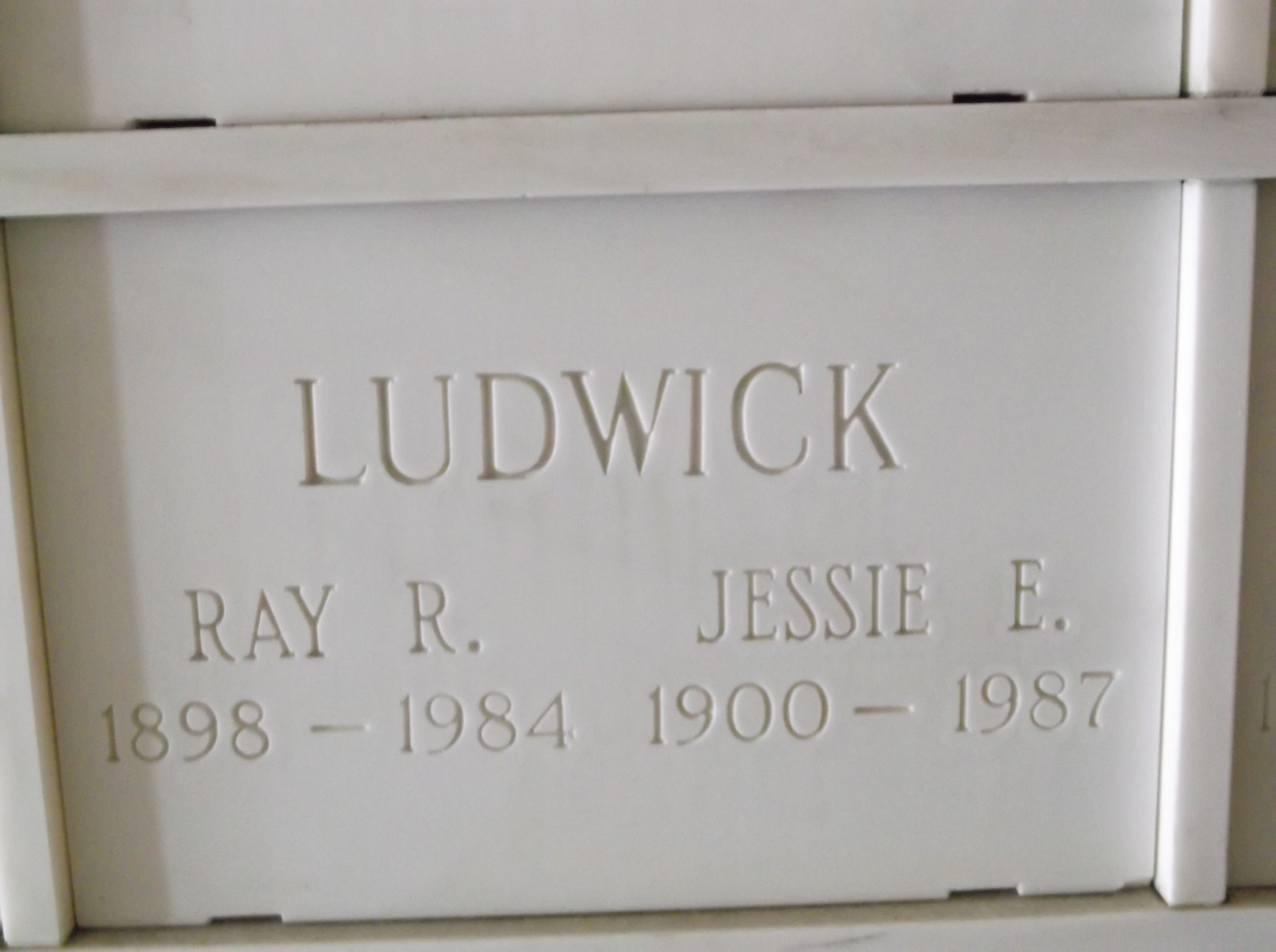 Jessie E Ludwick