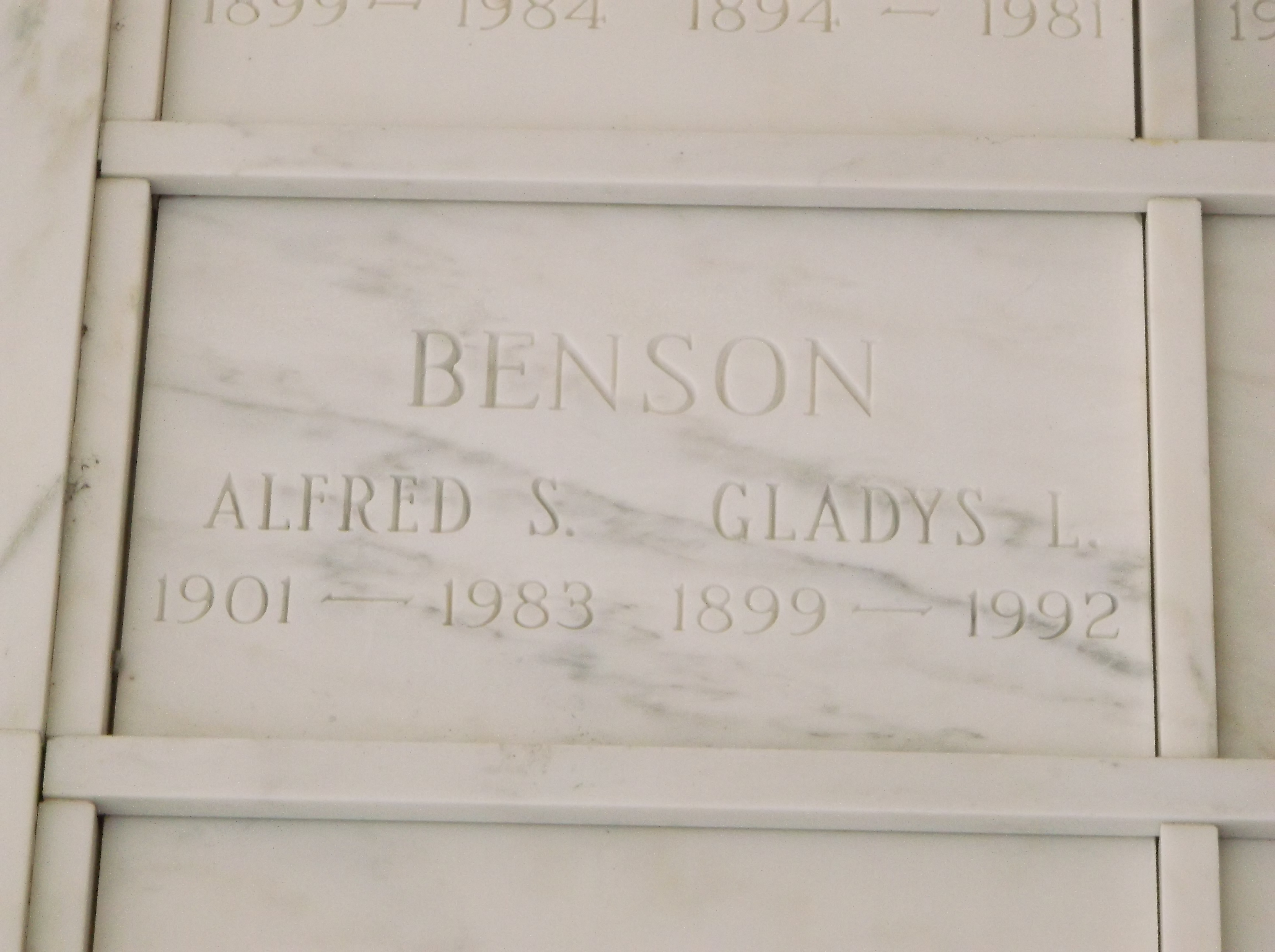 Gladys L Benson