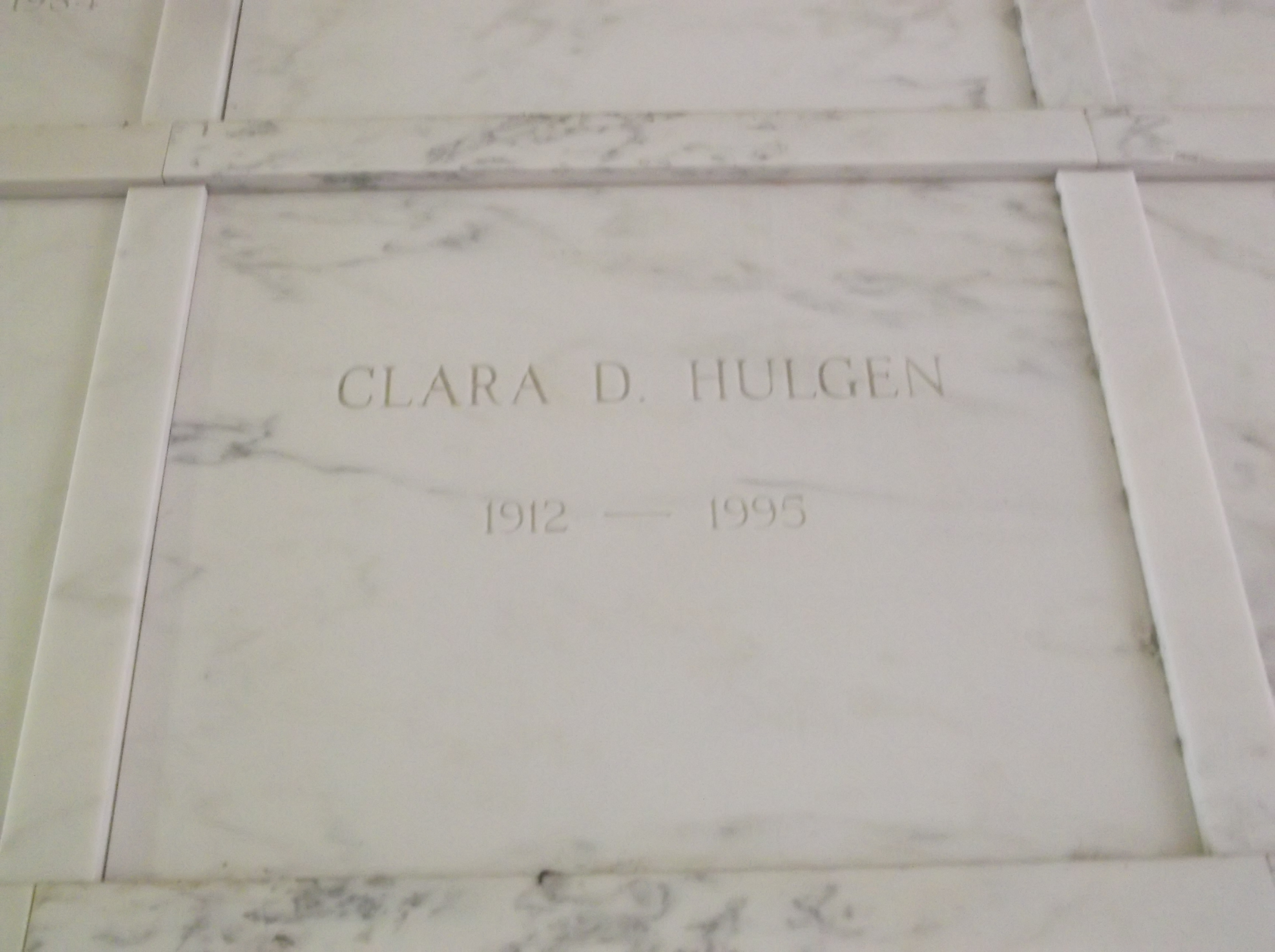 Clara D Hulgen
