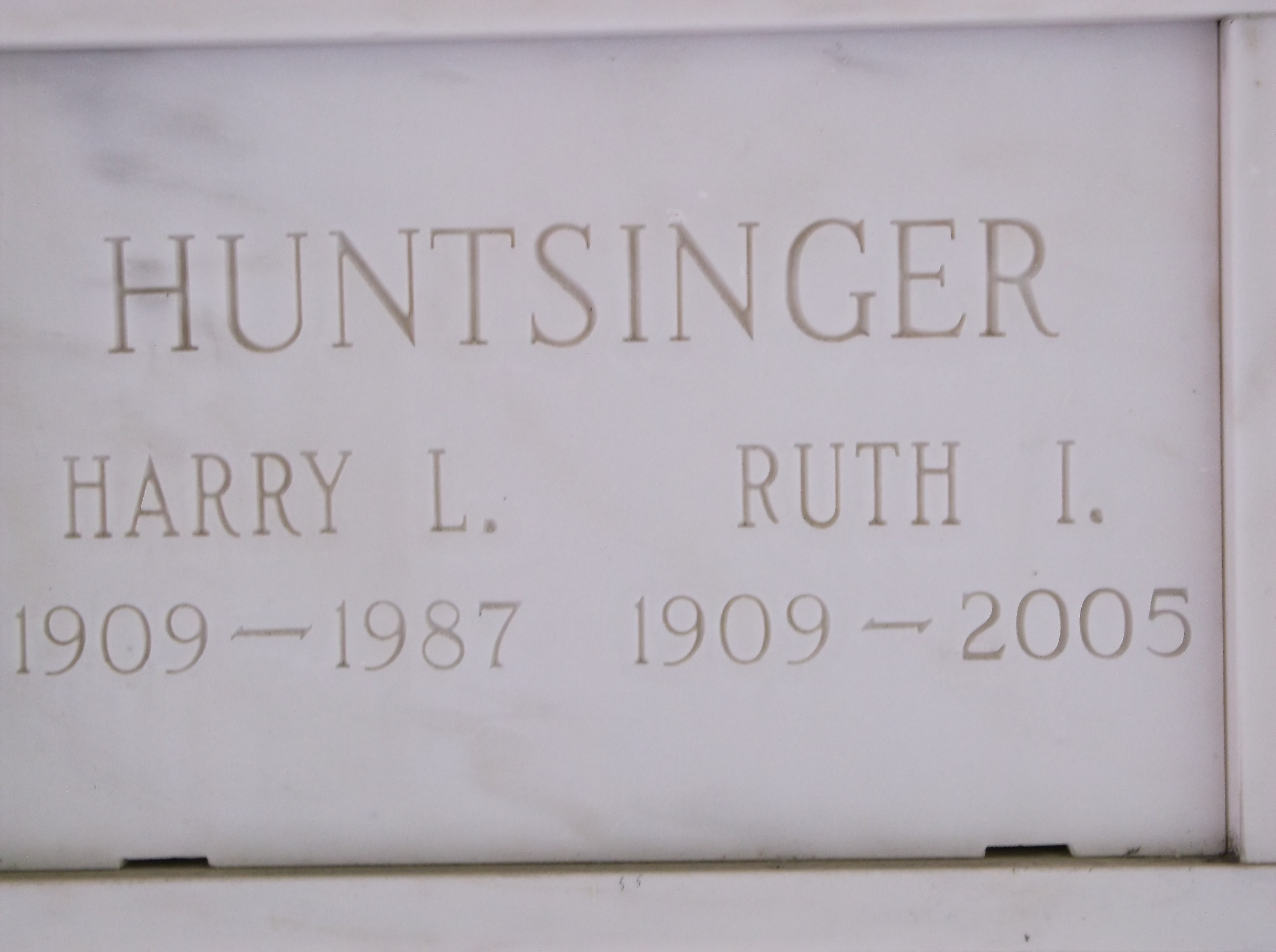 Harry L Huntsinger