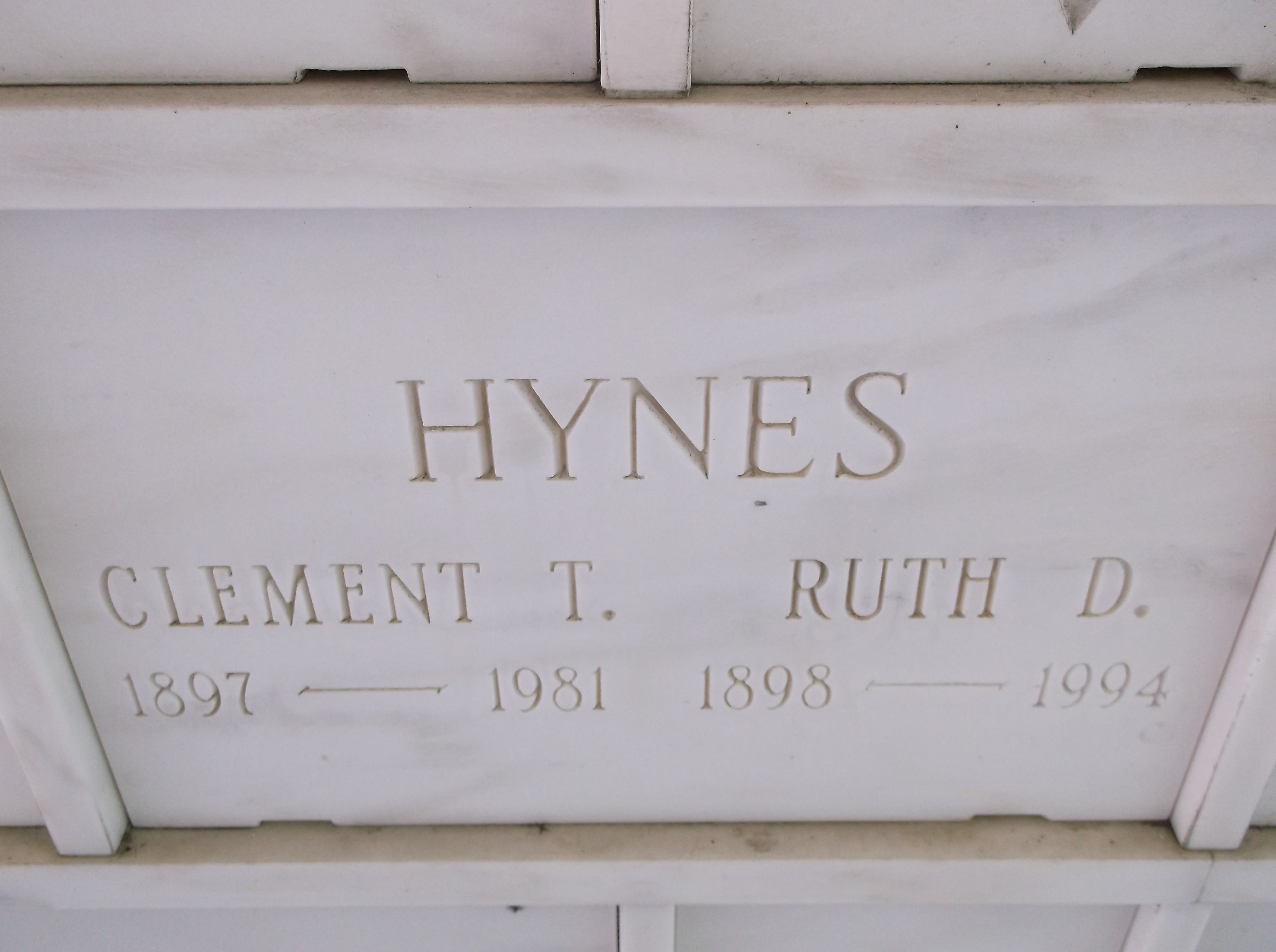 Ruth D Hynes