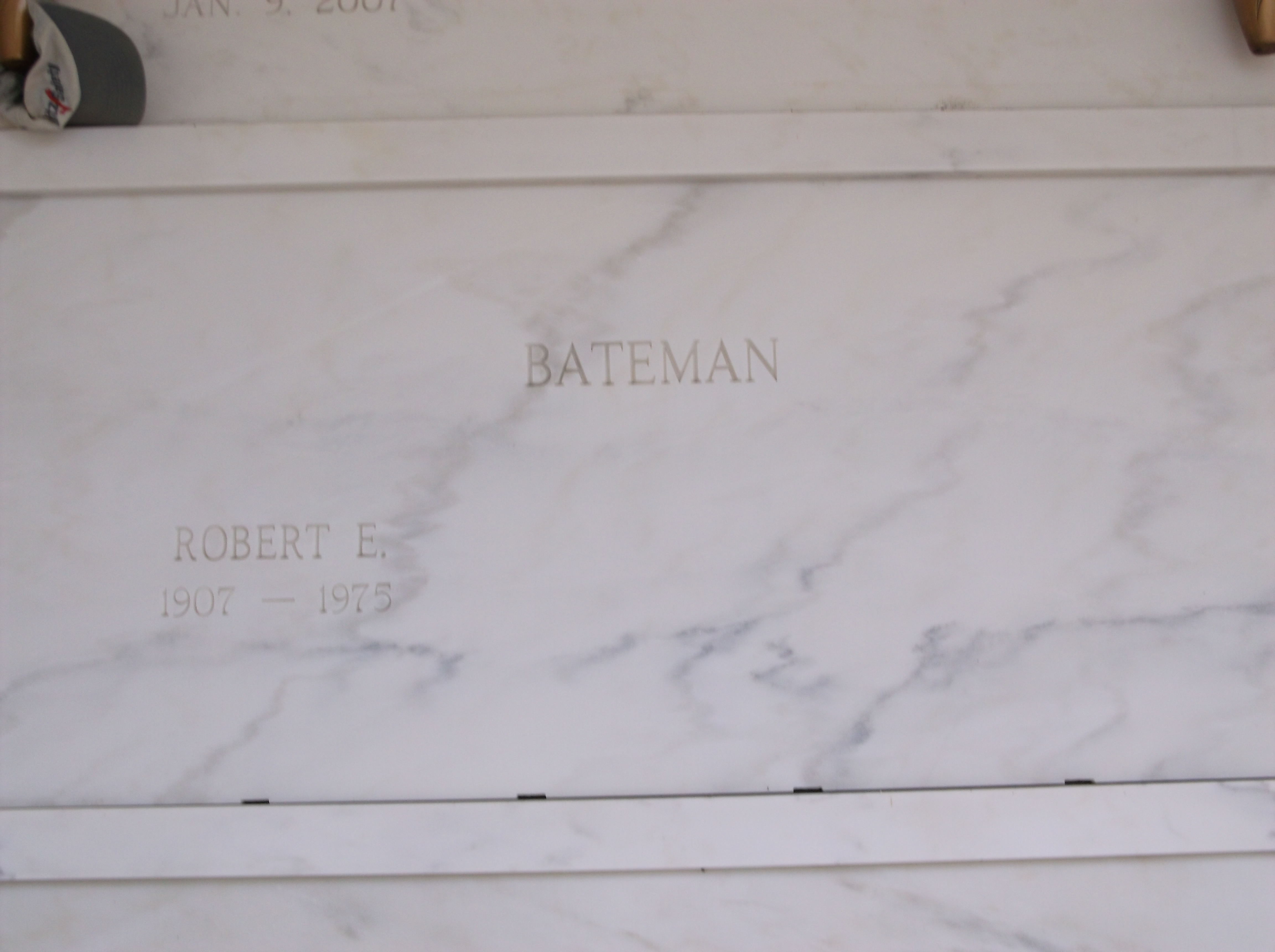 Robert E Bateman