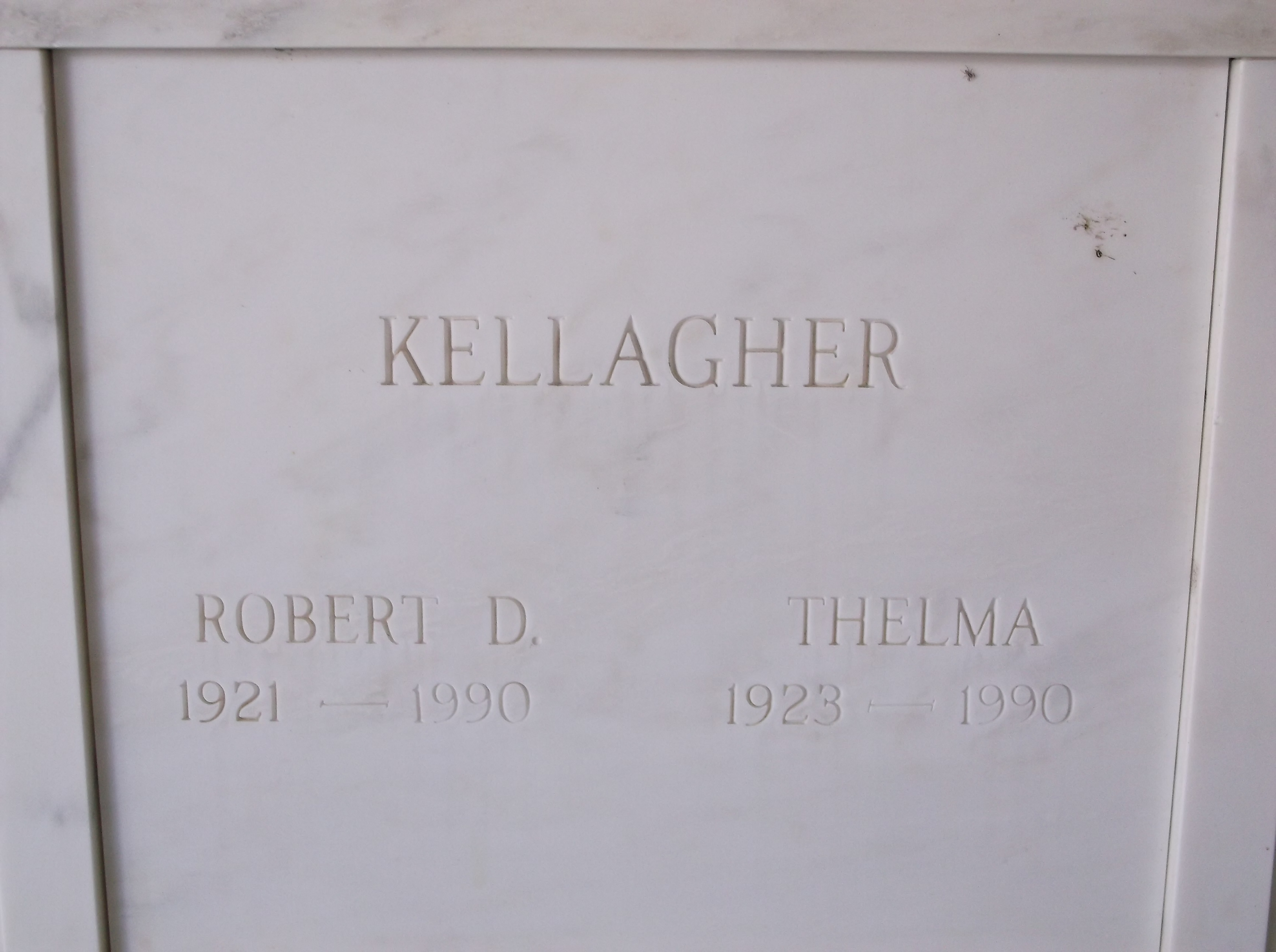 Robert D Kellagher