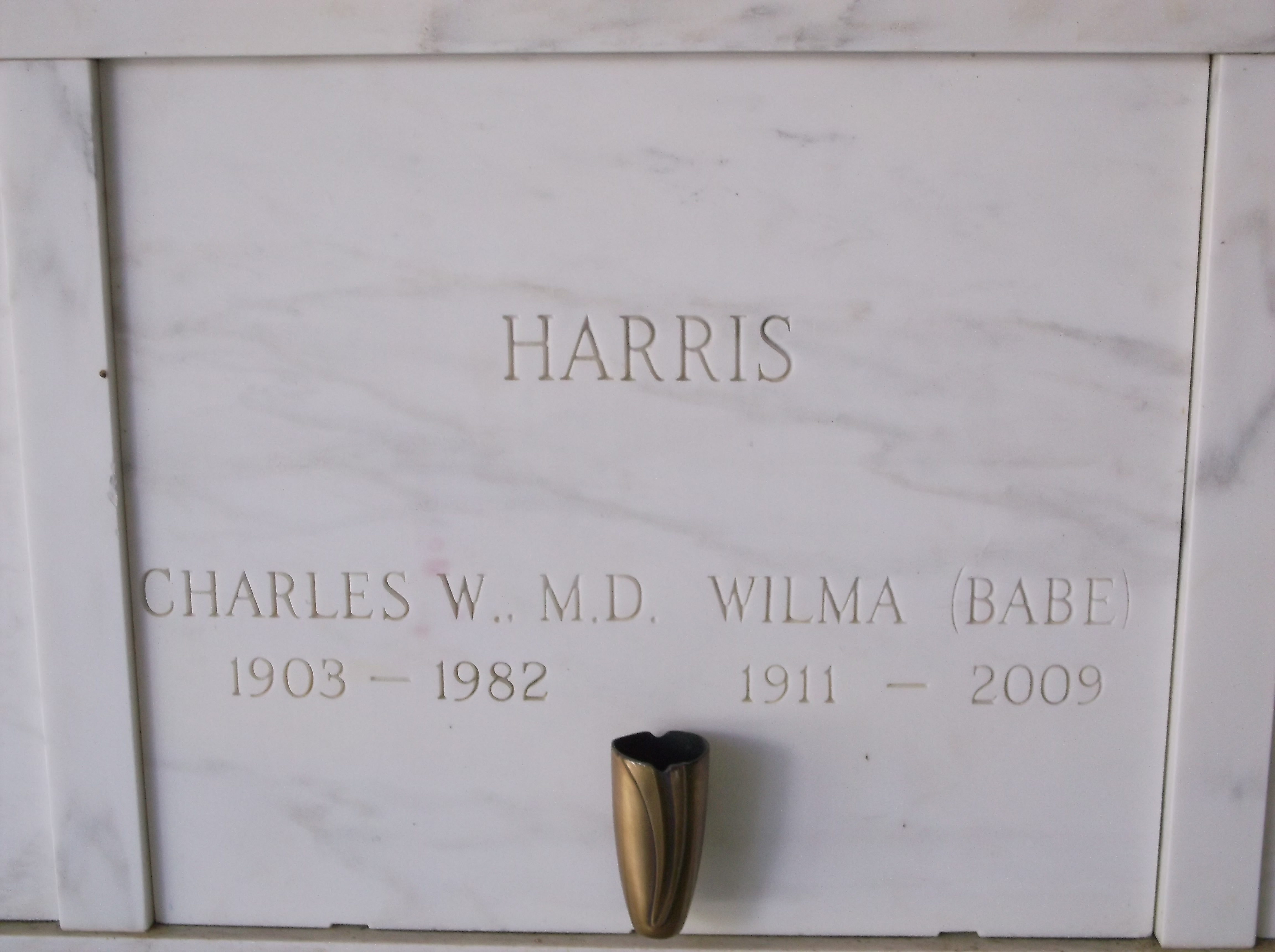 Charles W Harris