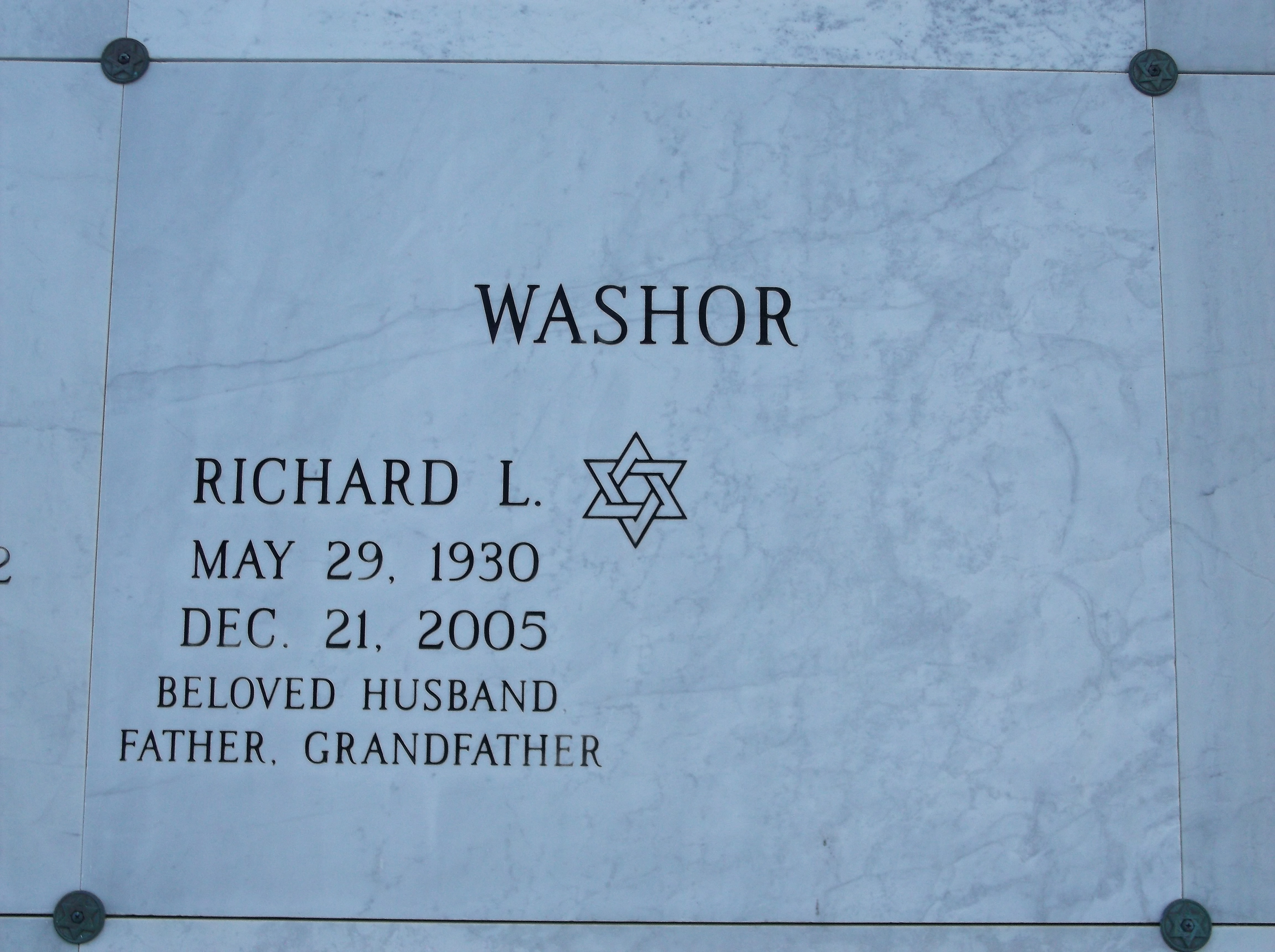 Richard L Washor