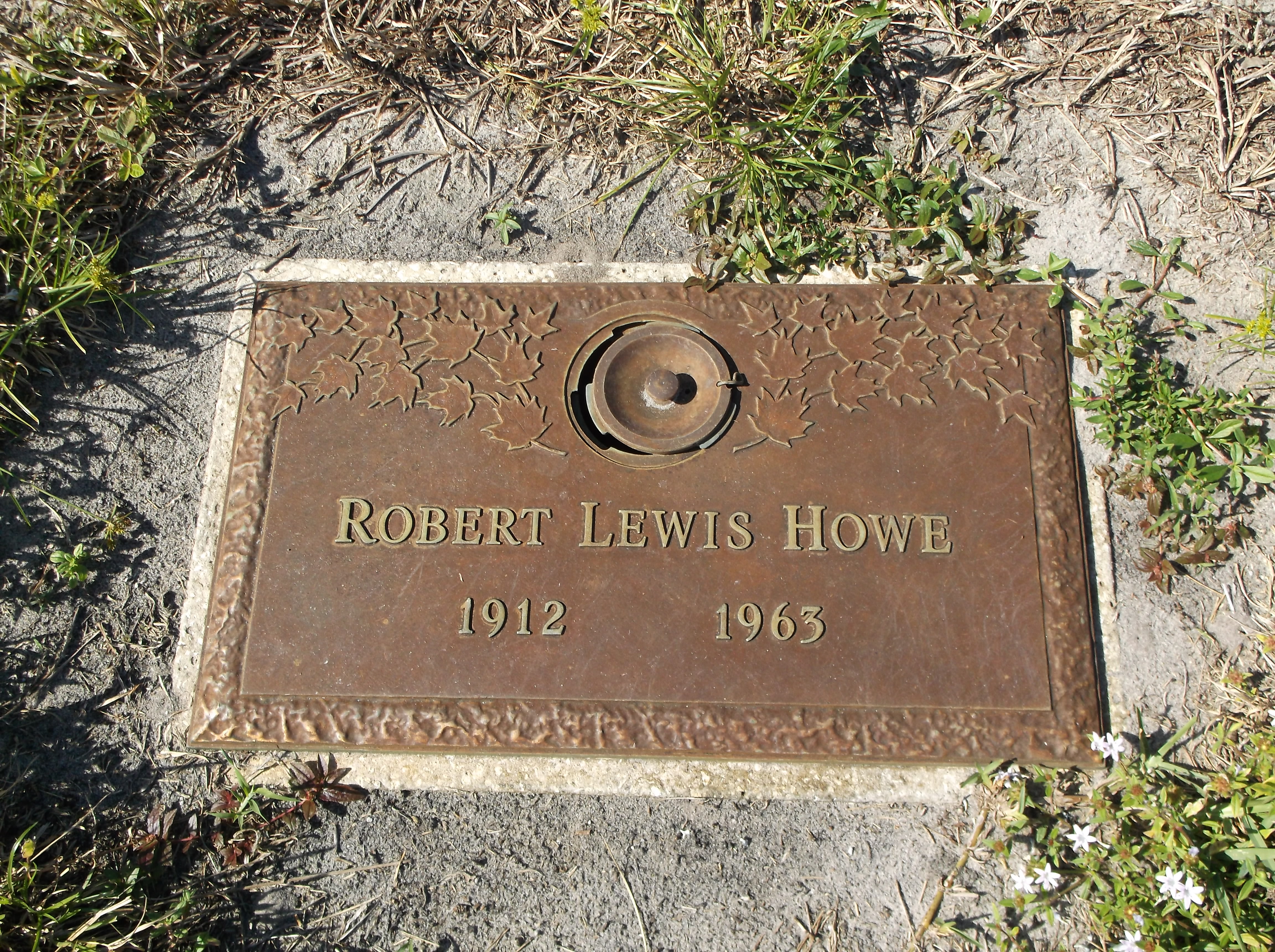 Robert Lewis Howe