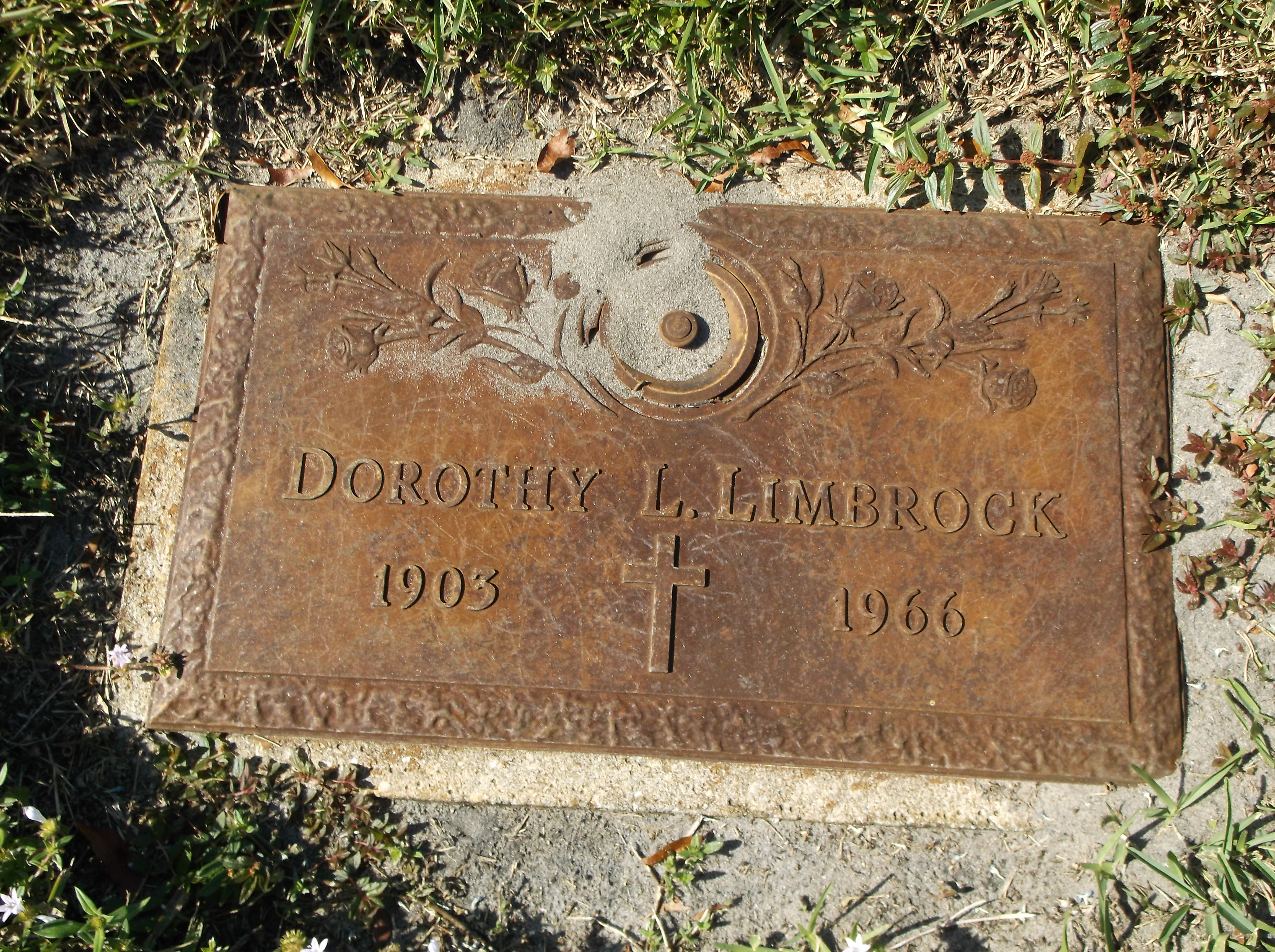 Dorothy L Limbrock