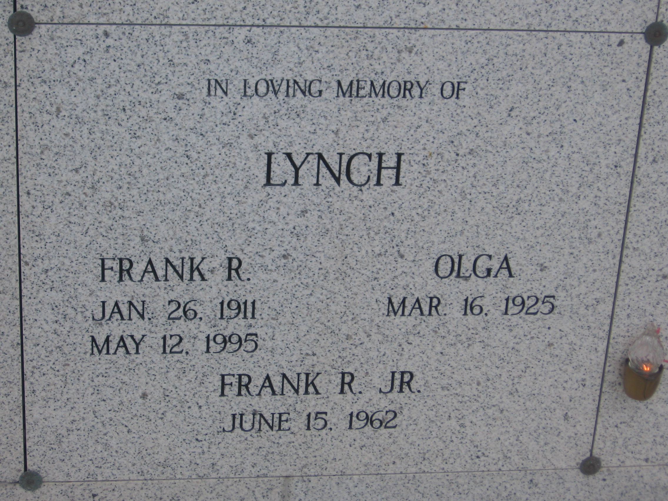 Frank R Lynch