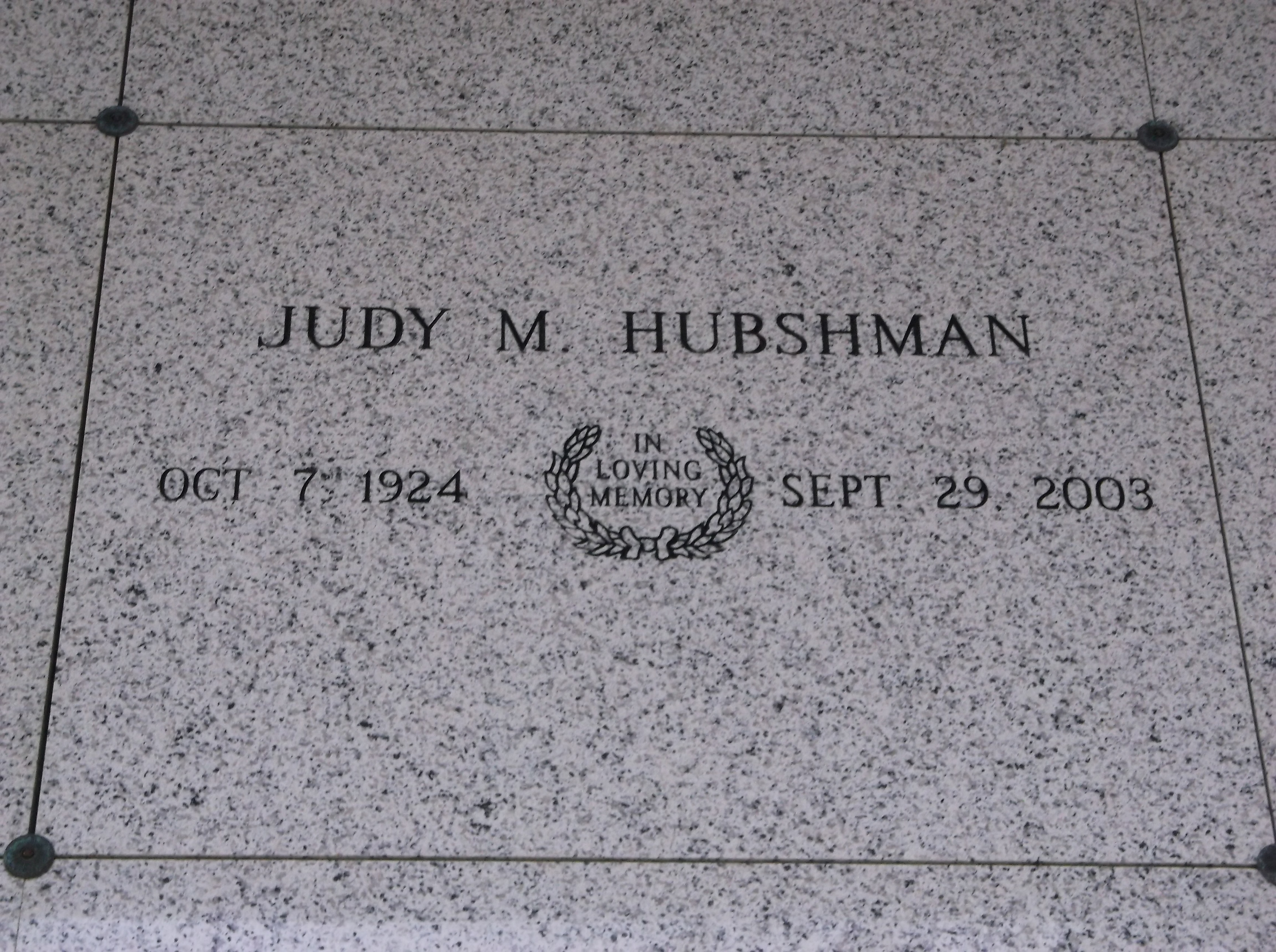 Judy M Hubshman