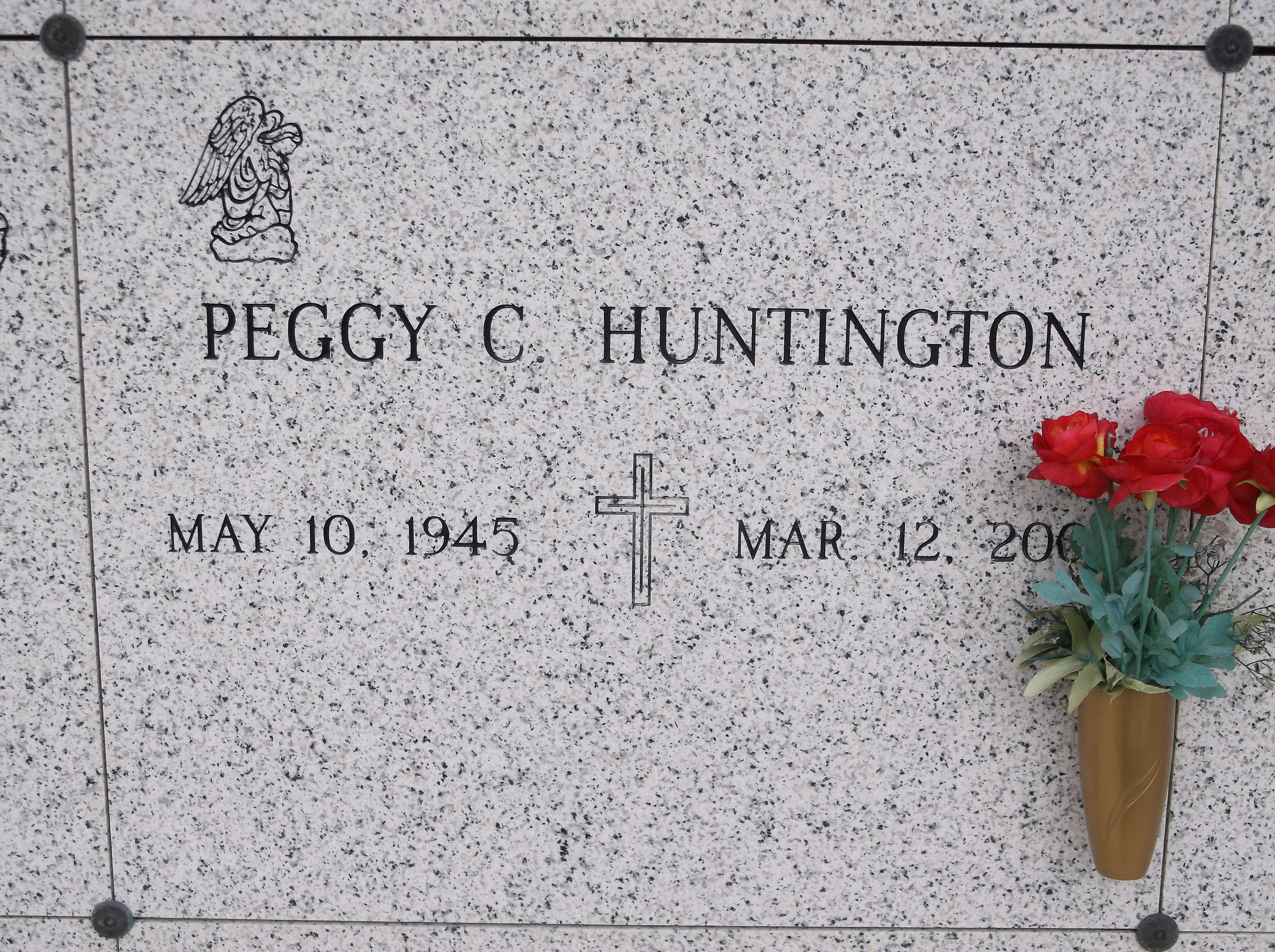 Peggy C Huntington