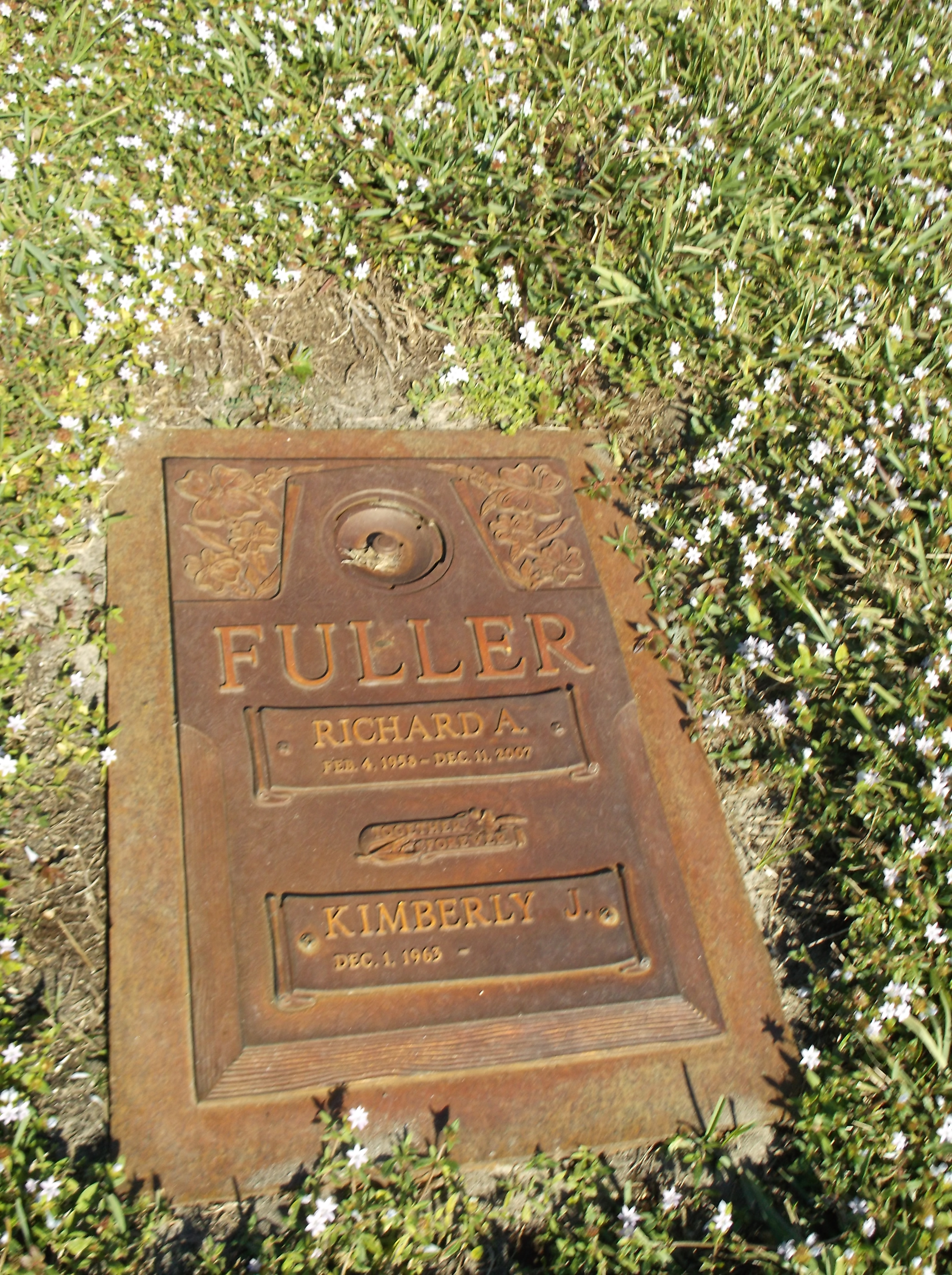 Richard A Fuller