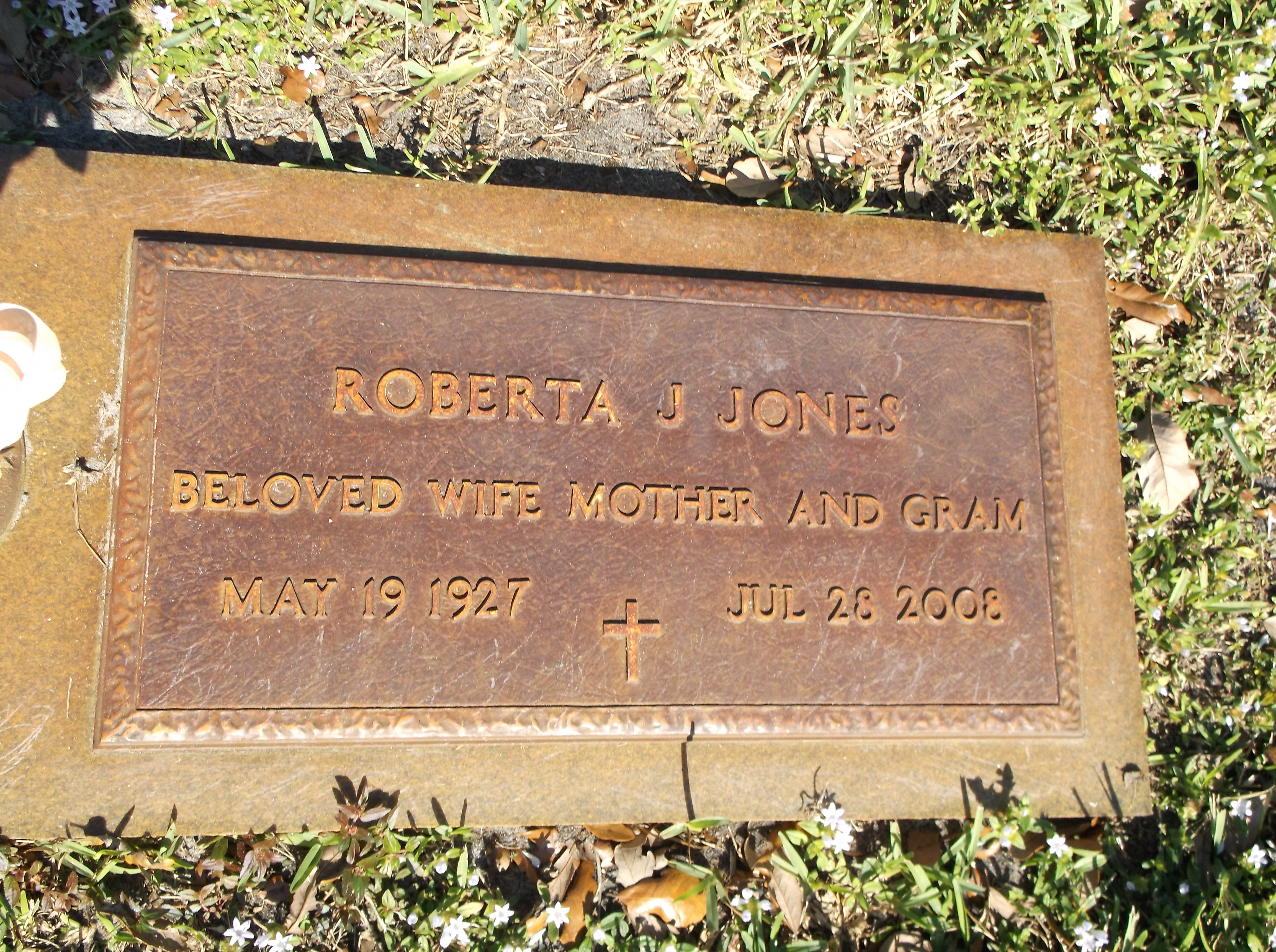 Roberta J Jones